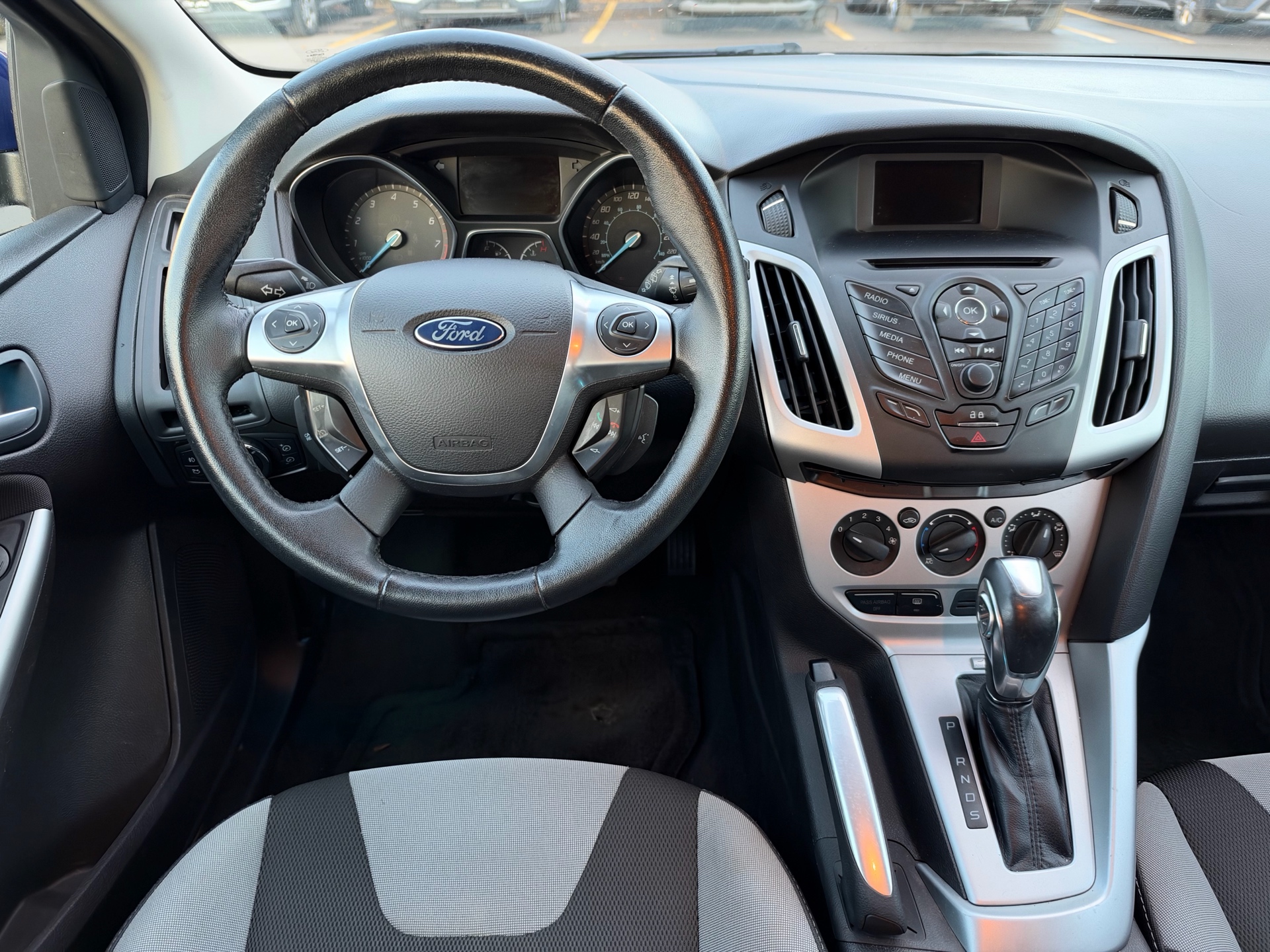 /carage/2013-Ford-Focus-26112323844121077.jpg