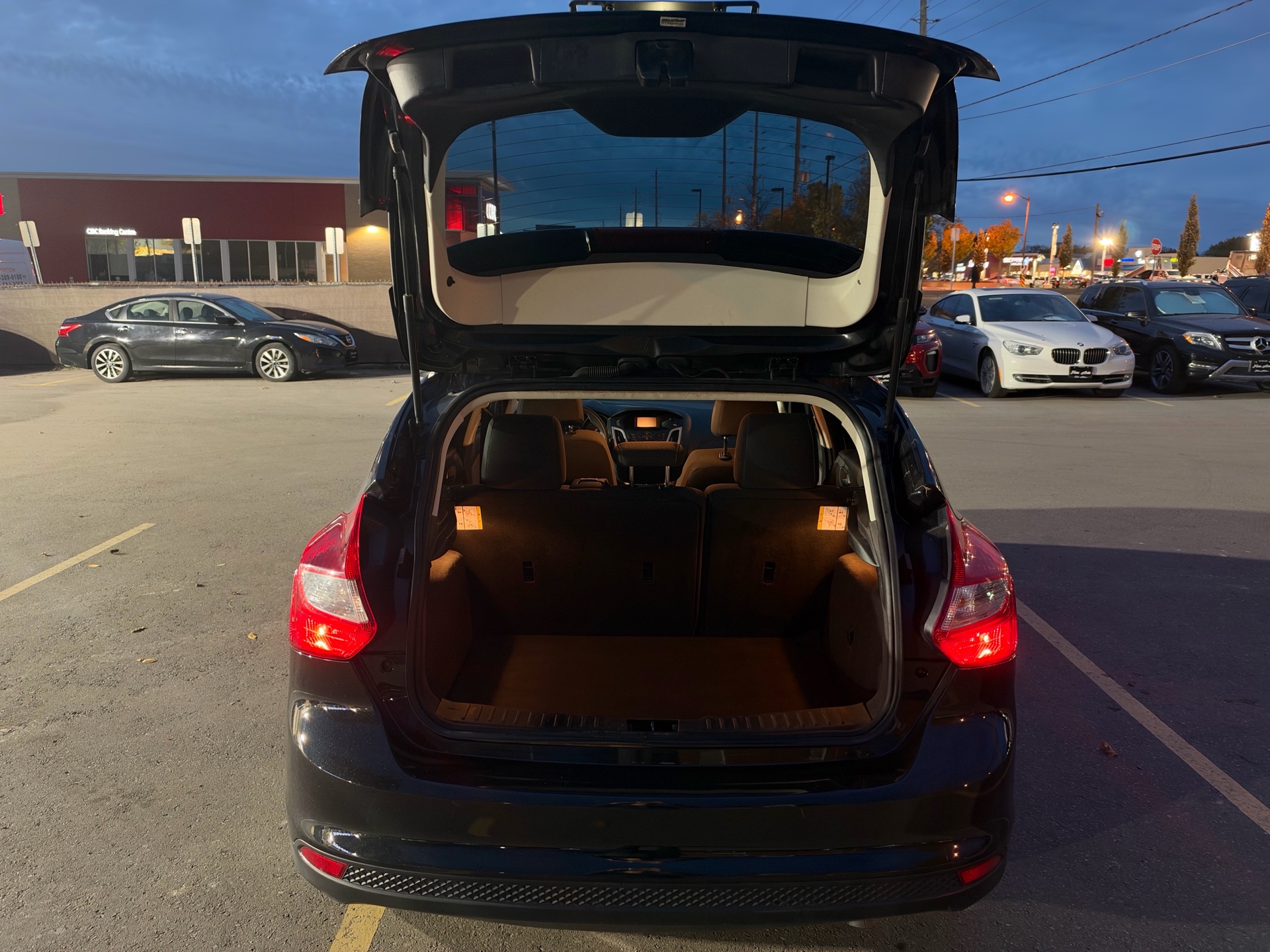 /carage/2013-Ford-Focus-3254086509374219.jpg