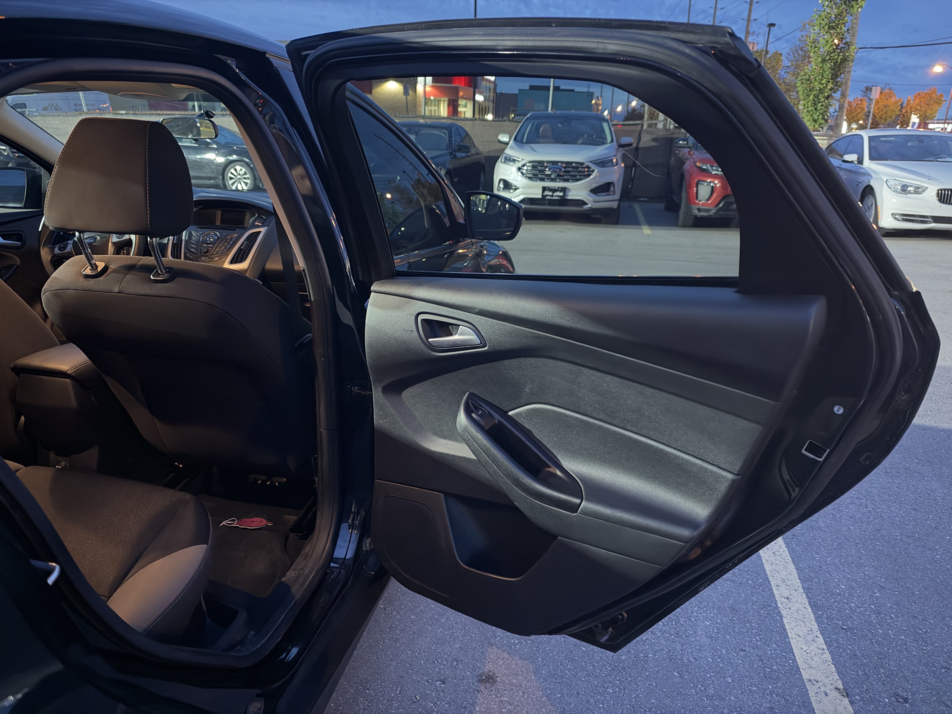 /carage/2013-Ford-Focus-5410028495895187.jpg