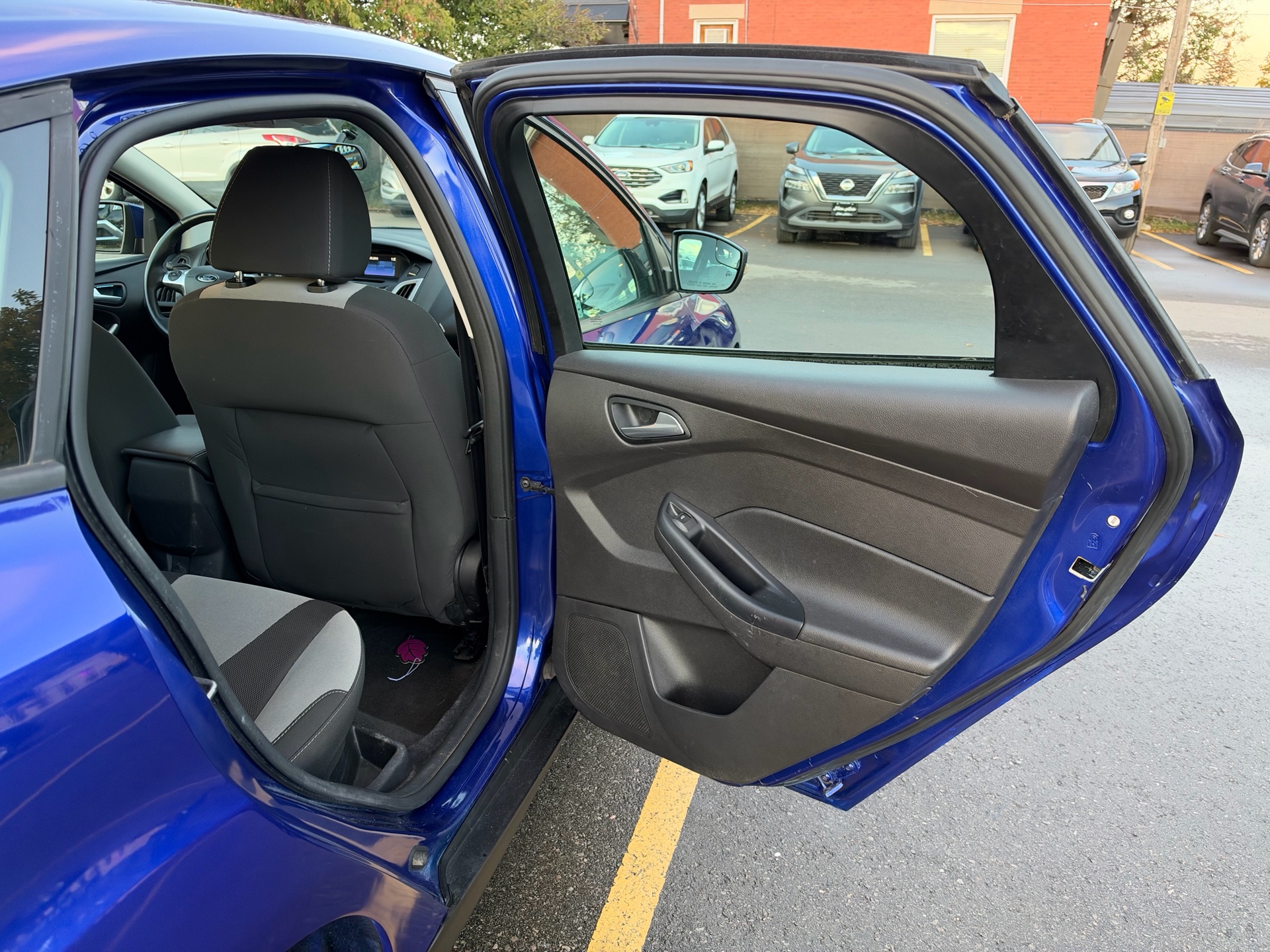 /carage/2013-Ford-Focus-7089435801446207.jpg