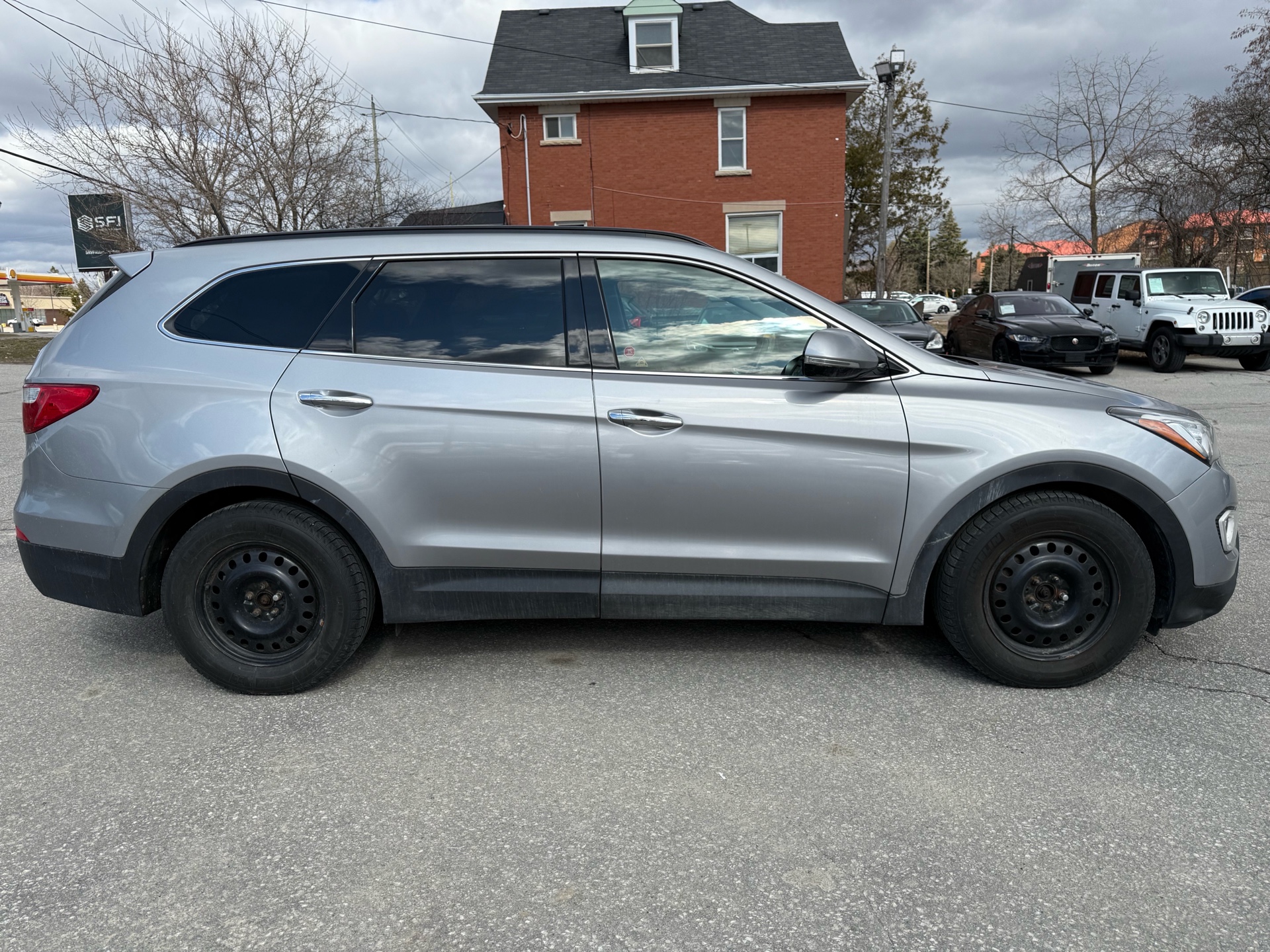 /carage/2013-Hyundai-SantaFe-9918123198857844.jpg