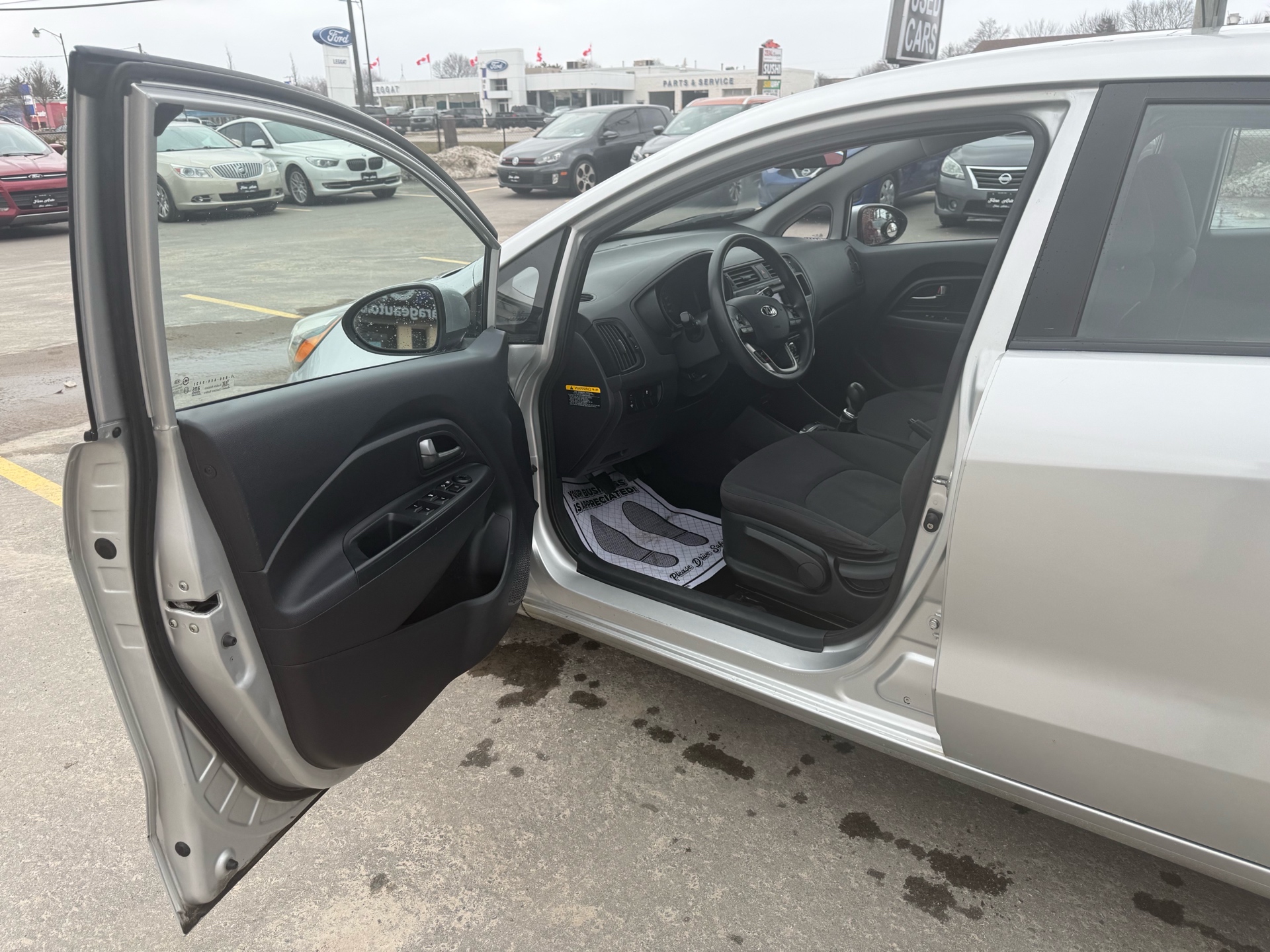 /carage/2013-Kia-Rio-48054474630490485.jpg