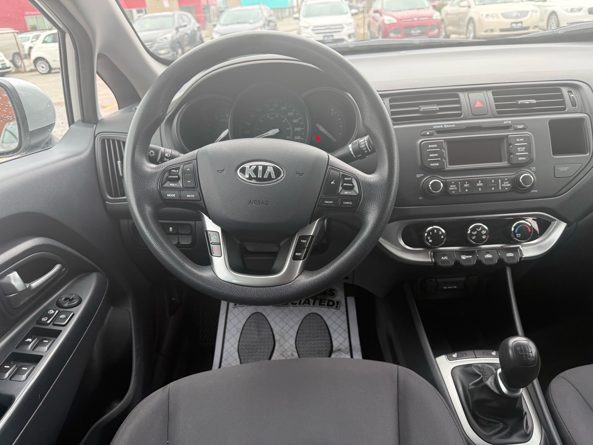 /carage/2013-Kia-Rio-5864321803474934.jpg