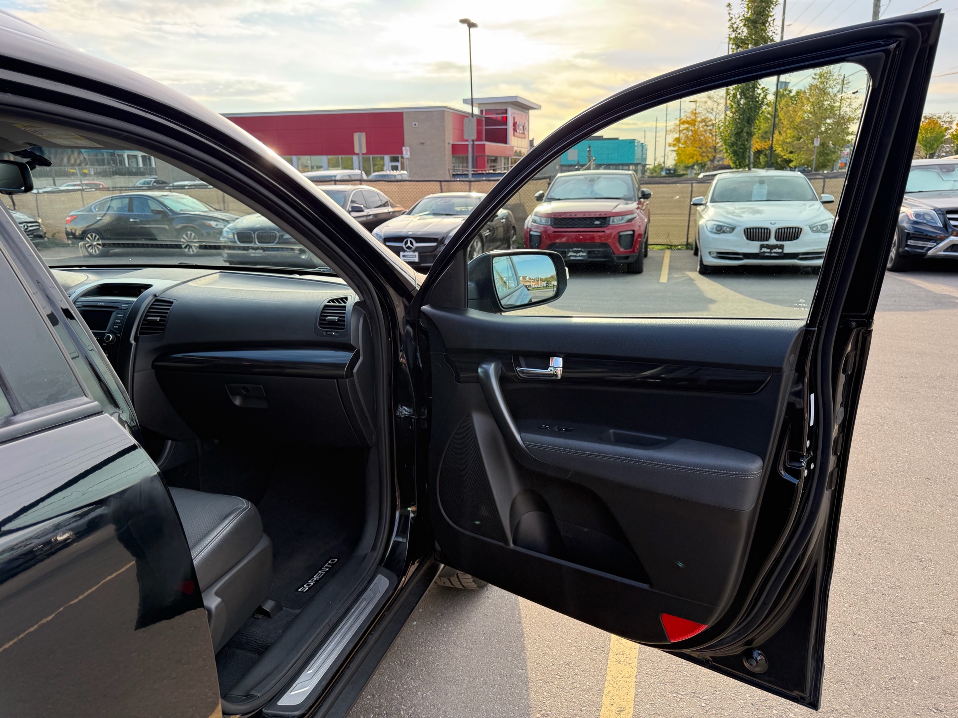 /carage/2013-Kia-Sorento-8256475472242755.jpg