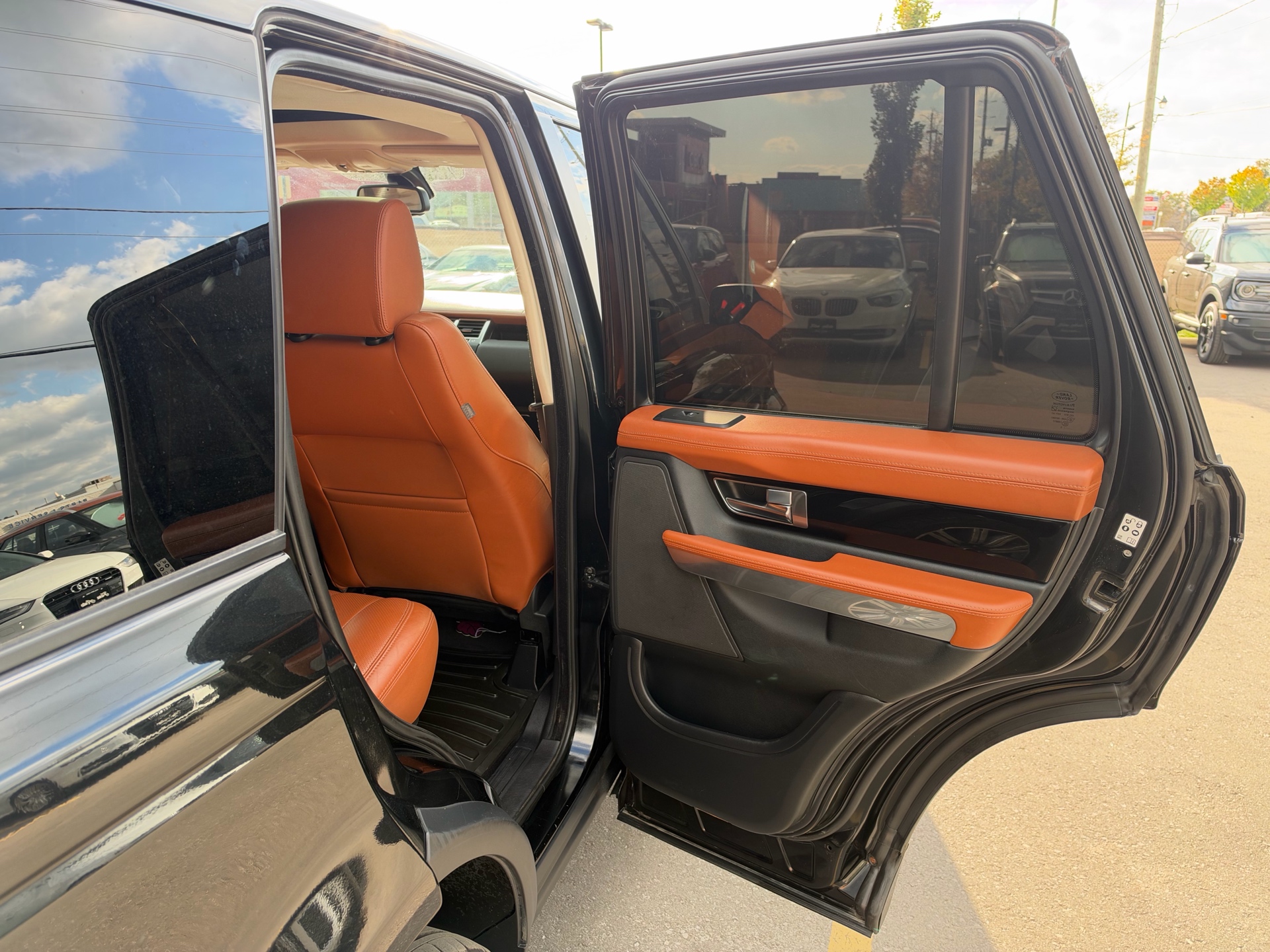 /carage/2013-LandRover-RangeRover-21113397210384655.jpg