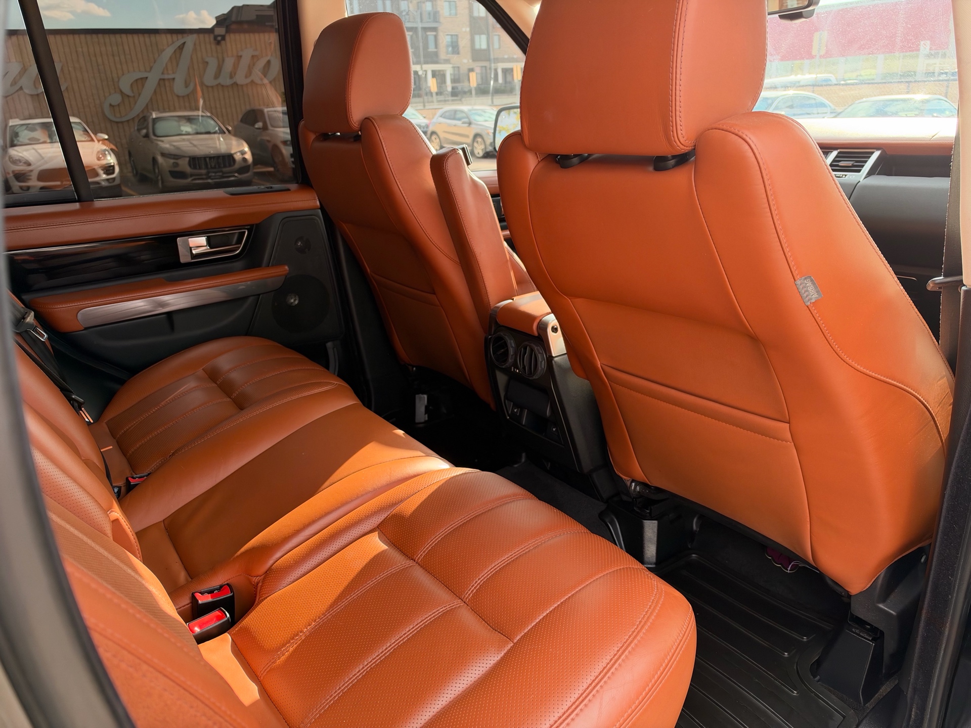 /carage/2013-LandRover-RangeRover-900040294764147.jpg