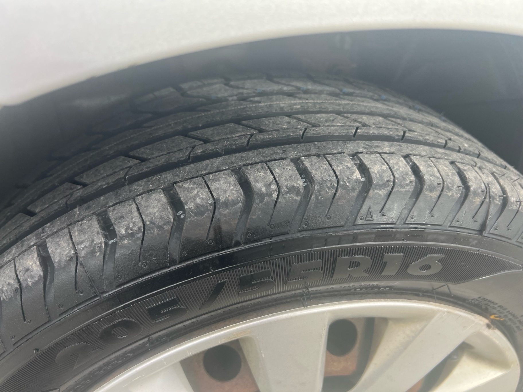/carage/2013-Nissan-Sentra-05727923047908212.jpg