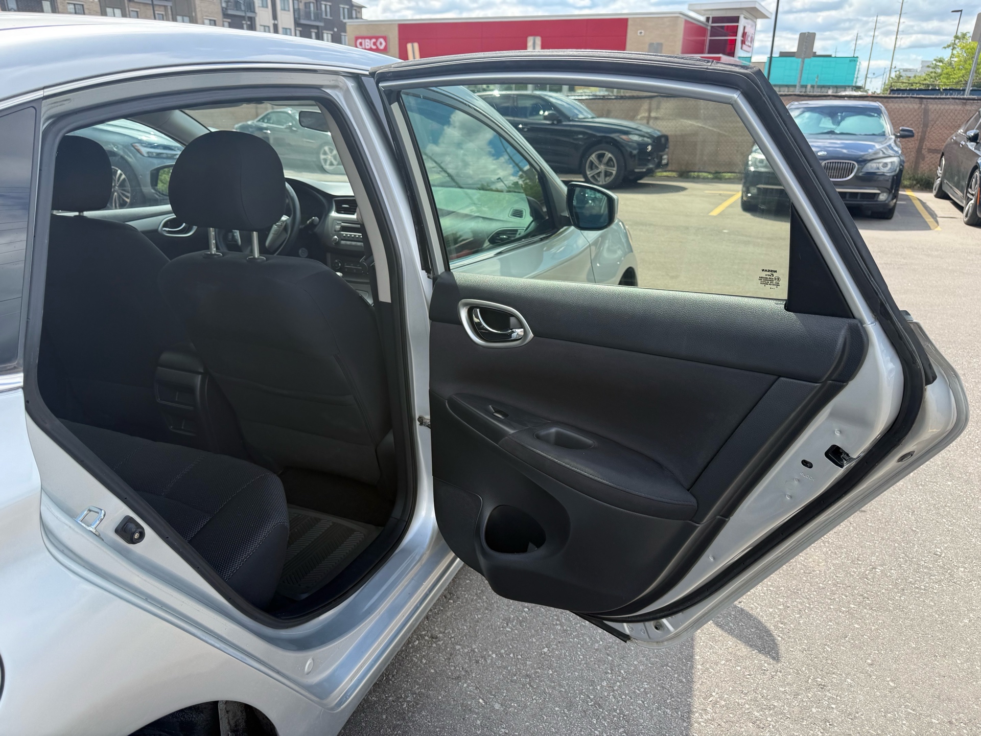 /carage/2013-Nissan-Sentra-5680498441610138.jpg