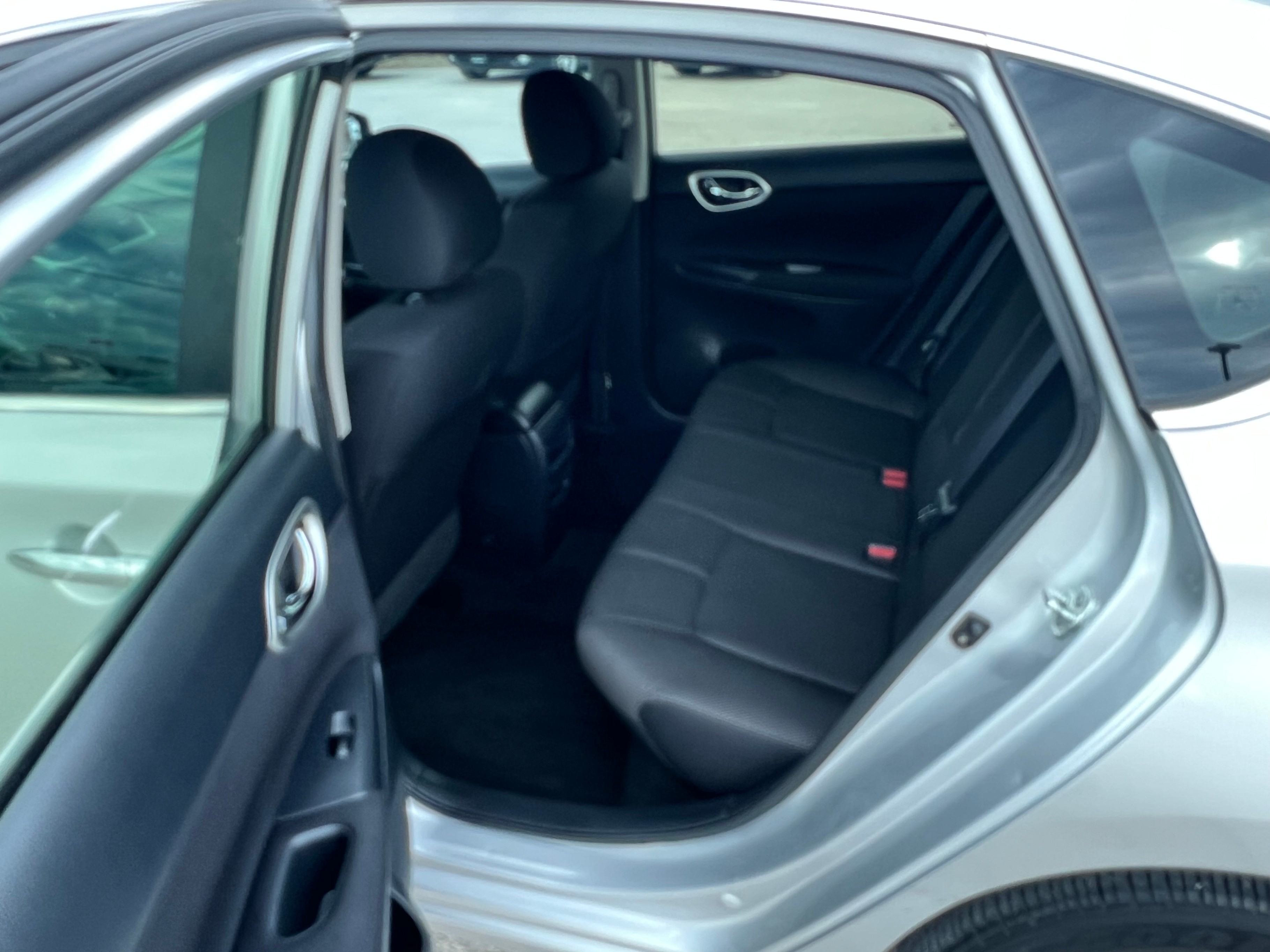/carage/2013-Nissan-Sentra-8935482818080502.jpg