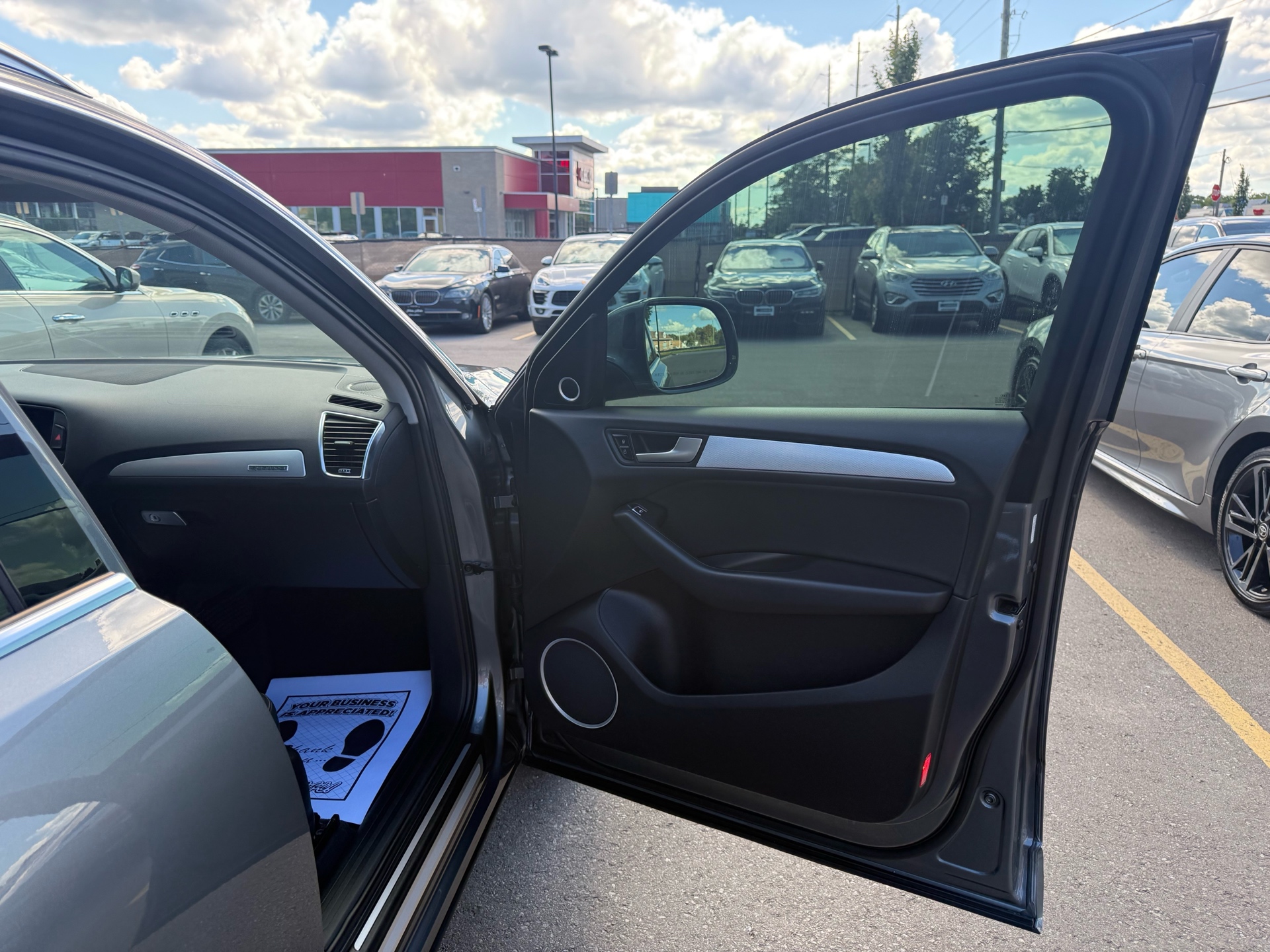 /carage/2014-Audi-Q5-008708733456724405.jpg