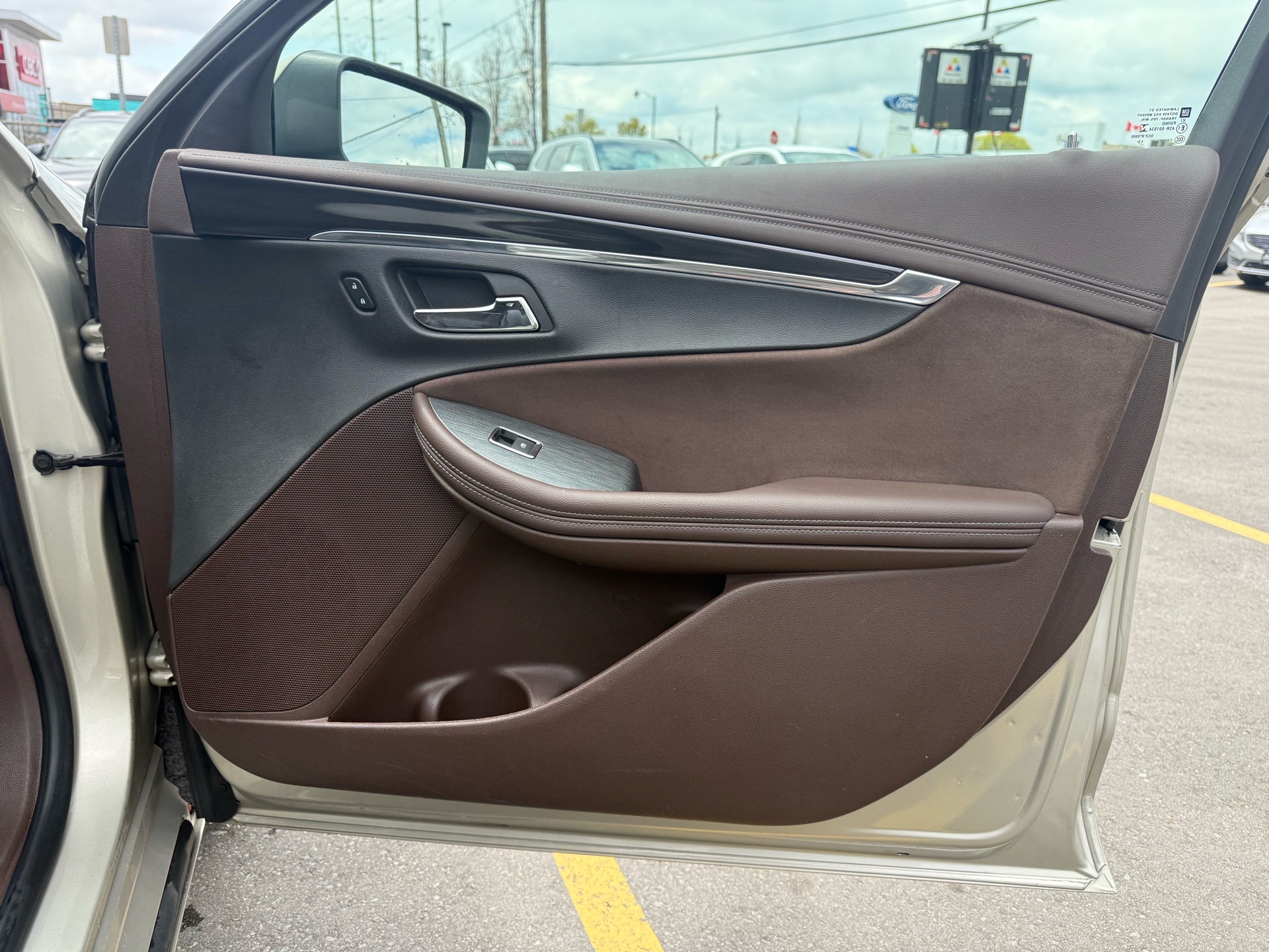 /carage/2014-Chevrolet-Impala-682579038617456.jpg