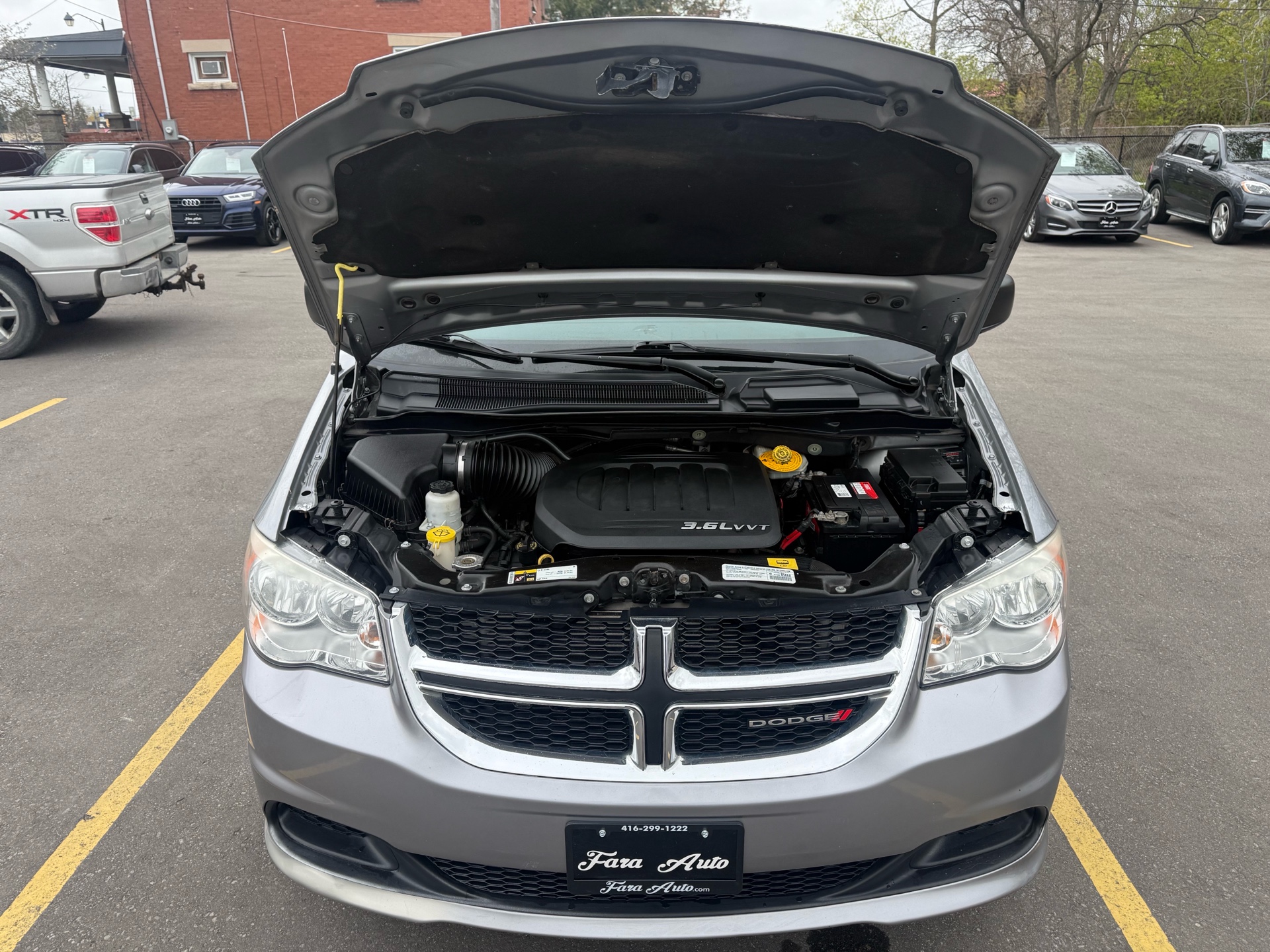 /carage/2014-Dodge-GrandCaravan-5674885390739712.jpg