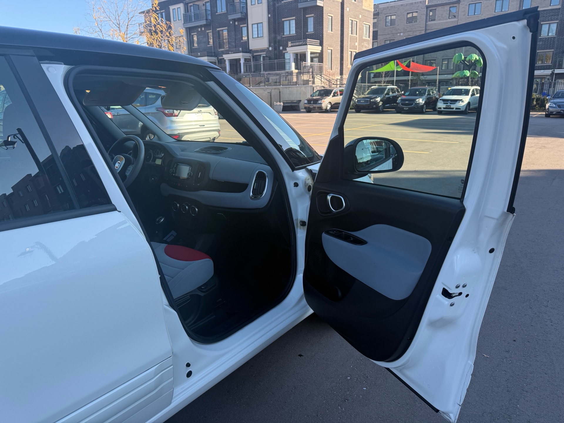 /carage/2014-FIAT-500L-5616823508837923.jpg