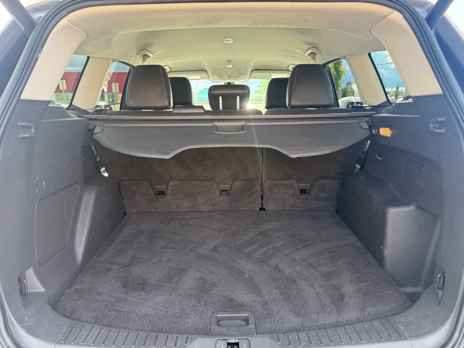 /carage/2014-Ford-Escape-14457054758576748.jpg