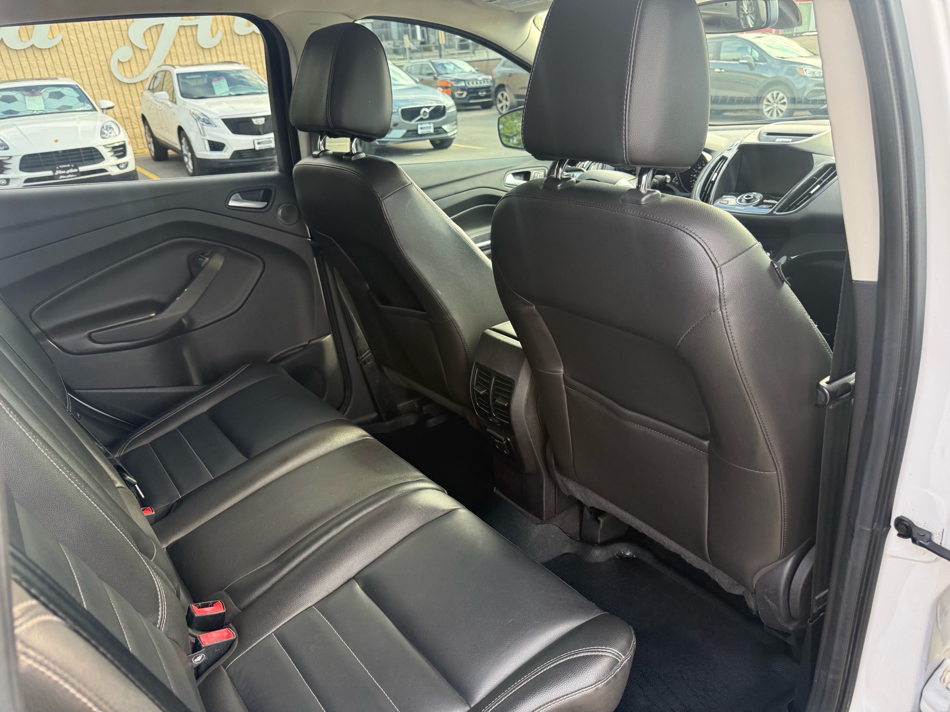 /carage/2014-Ford-Escape-6949238772985498.jpg