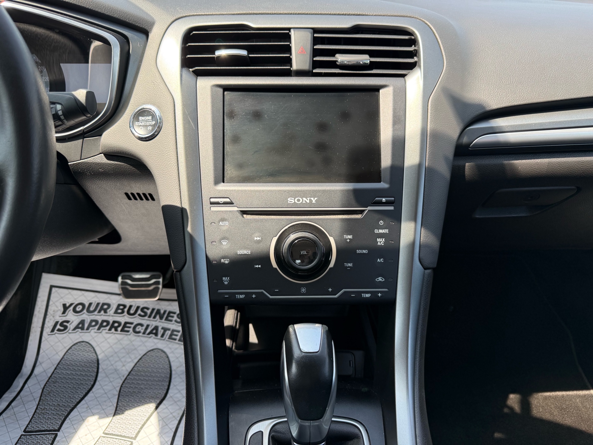 /carage/2014-Ford-Fusion-037943274377579606.jpg