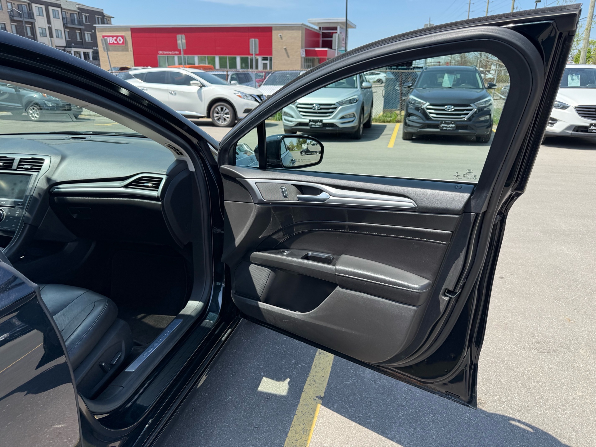 /carage/2014-Ford-Fusion-28481175421153404.jpg