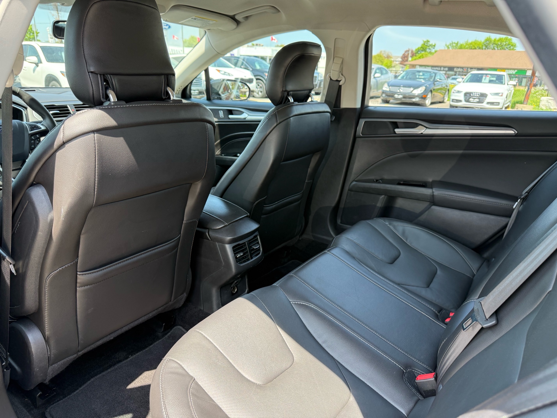 /carage/2014-Ford-Fusion-9225277724413676.jpg