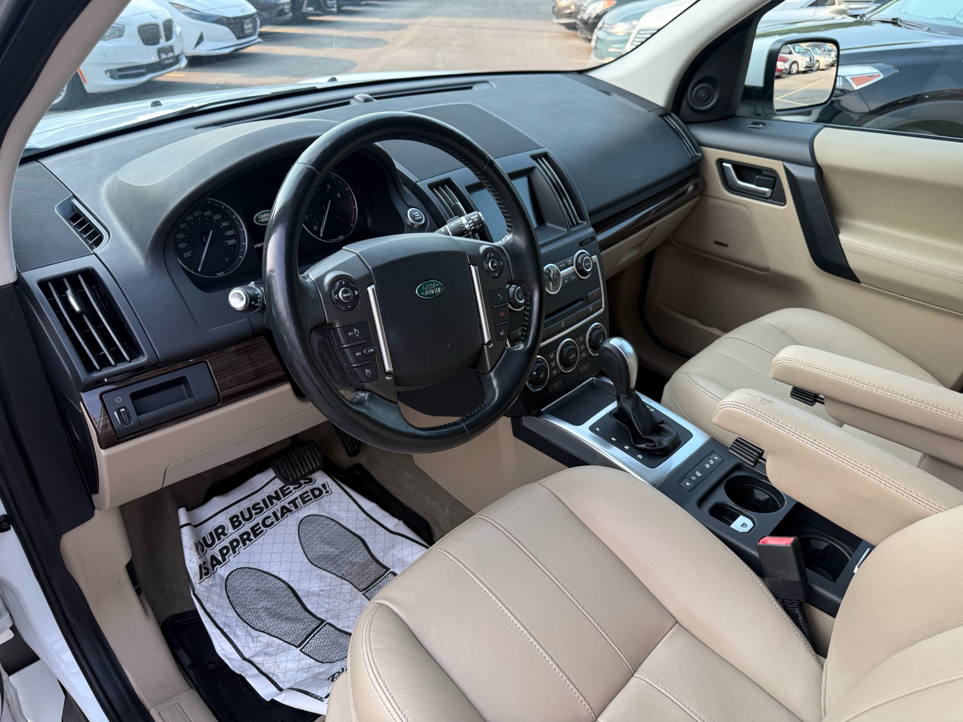 /carage/2014-LandRover-LR2-2847151702411277.jpg
