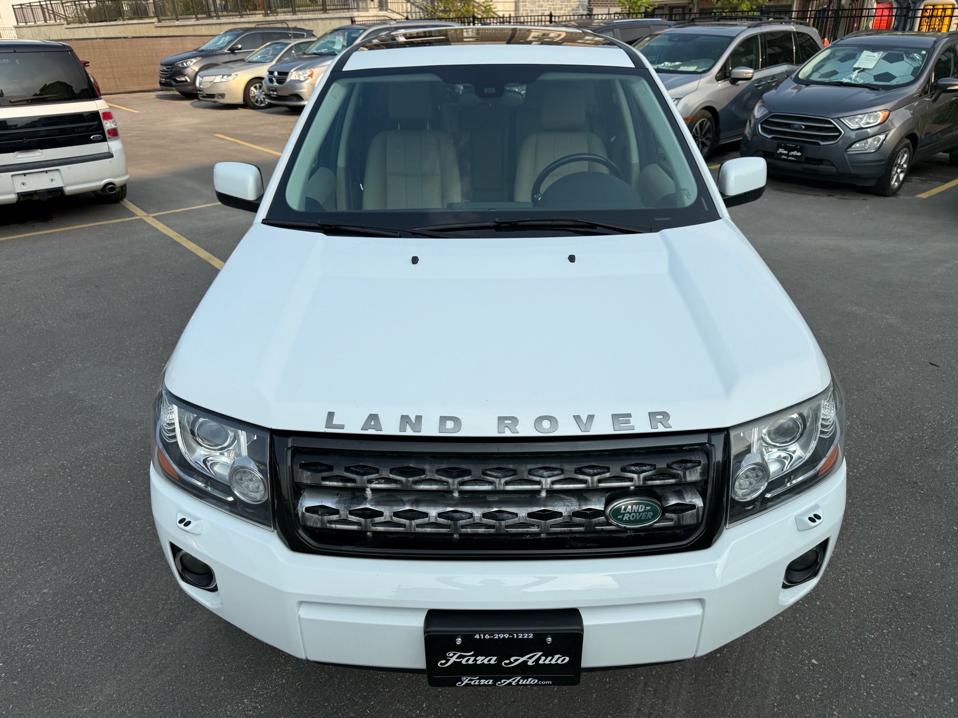 /carage/2014-LandRover-LR2-3453637294645673.jpg