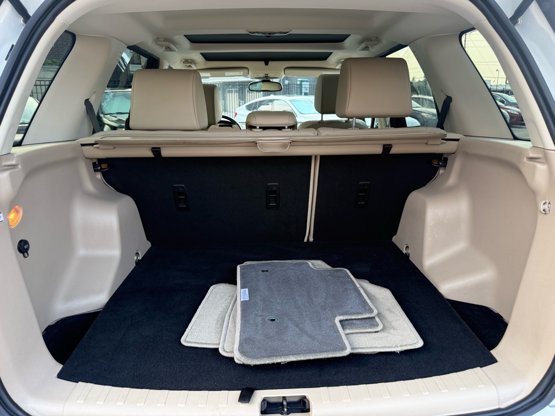 /carage/2014-LandRover-LR2-7241791663707886.jpg