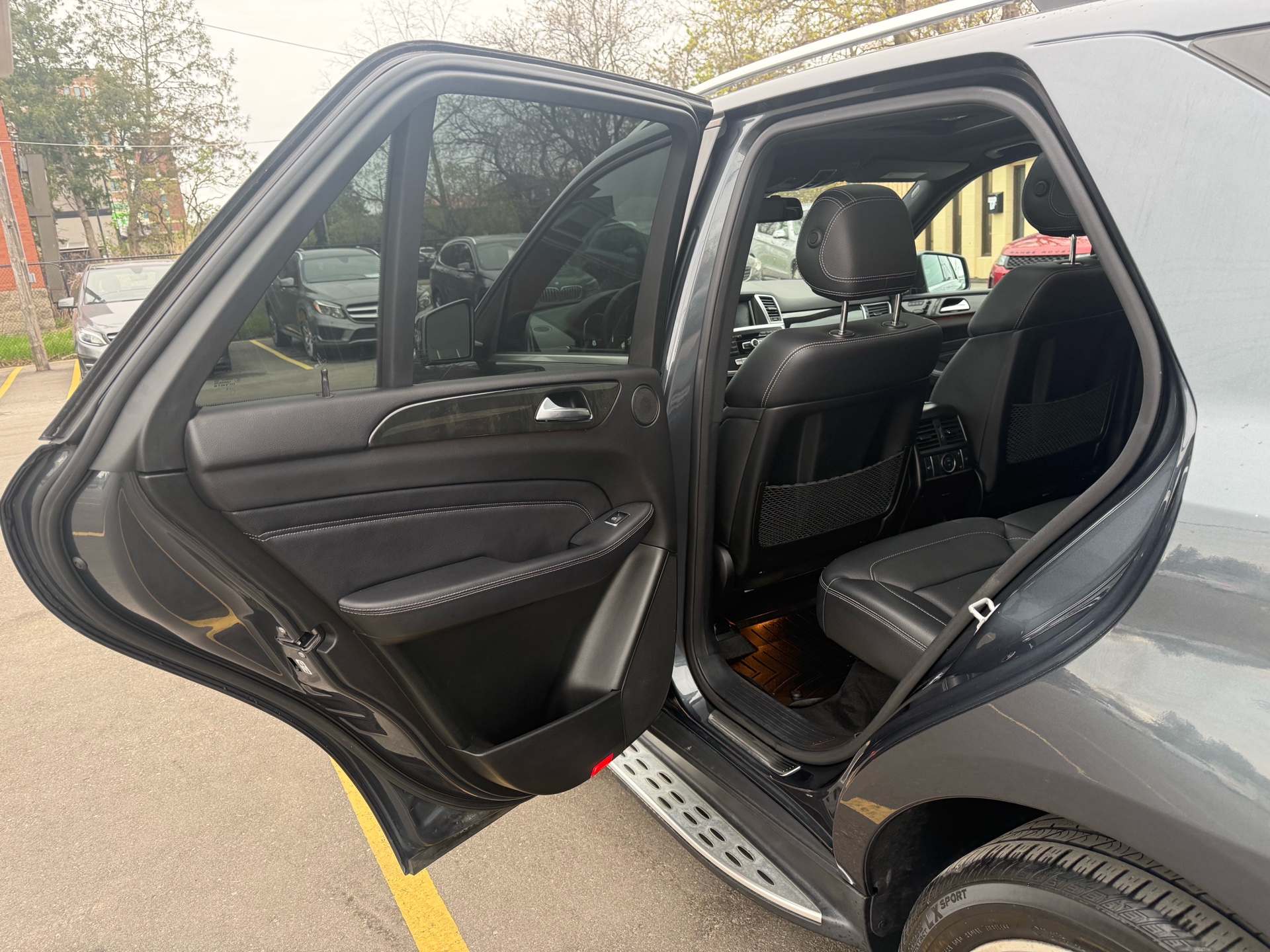 /carage/2014-Mercedes-Benz-M-Class-5680266633835864.jpg