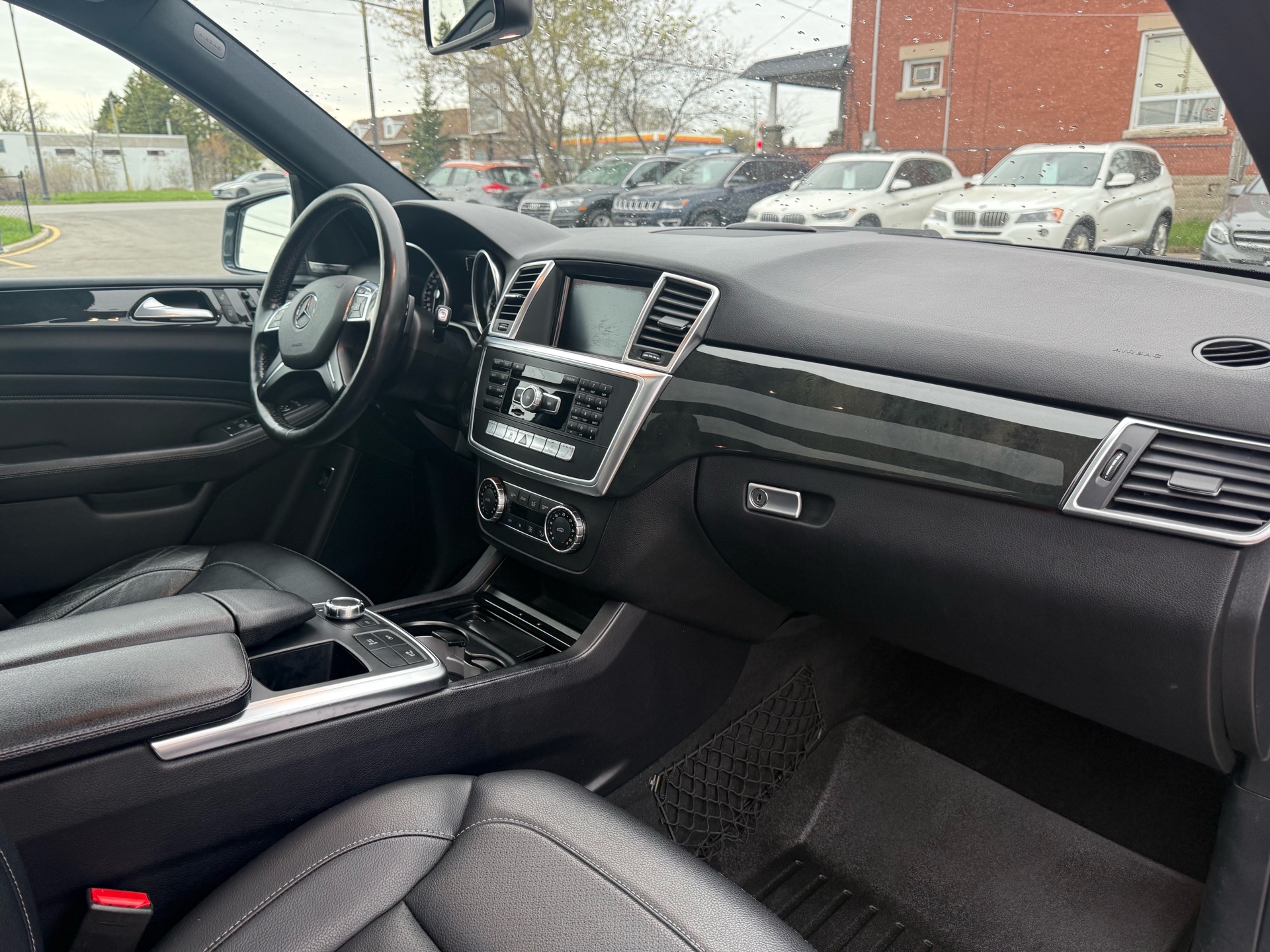 /carage/2014-Mercedes-Benz-M-Class-9498141828411202.jpg