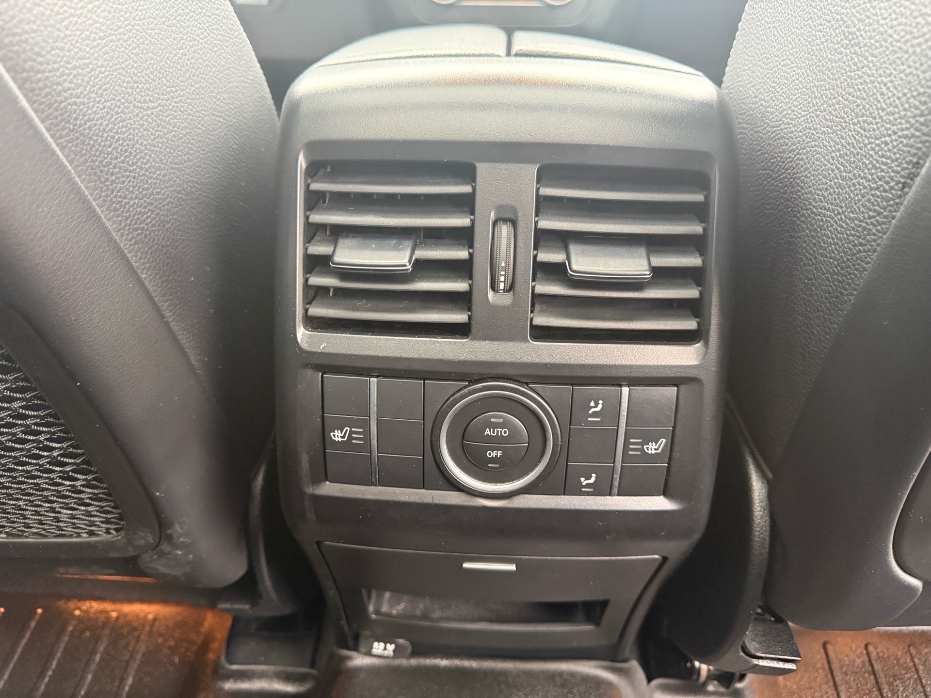 /carage/2014-Mercedes-Benz-M-Class-9904418857807114.jpg
