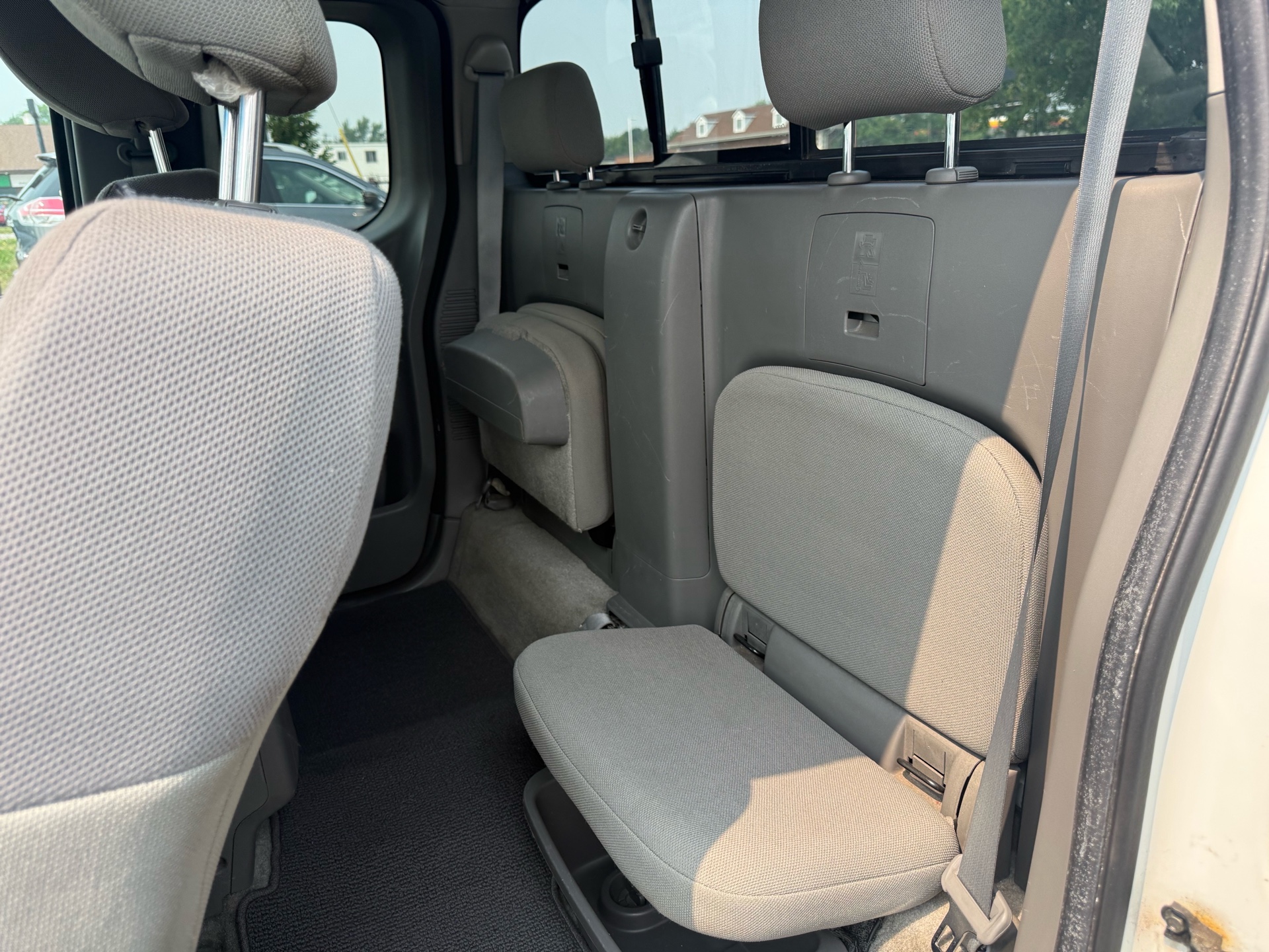 /carage/2014-Nissan-Frontier-30923191986457277.jpg