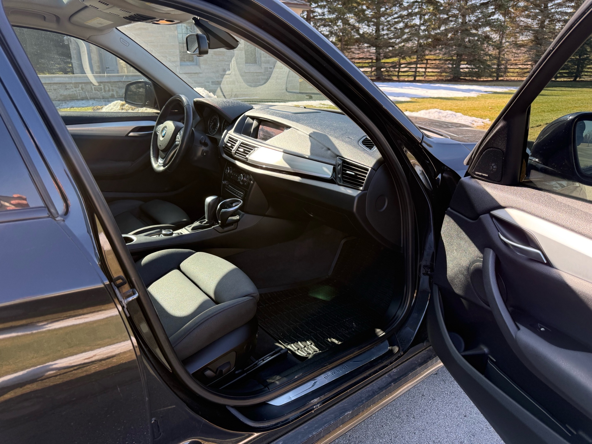 /carage/2015-BMW-X1-1552184319811718.jpg