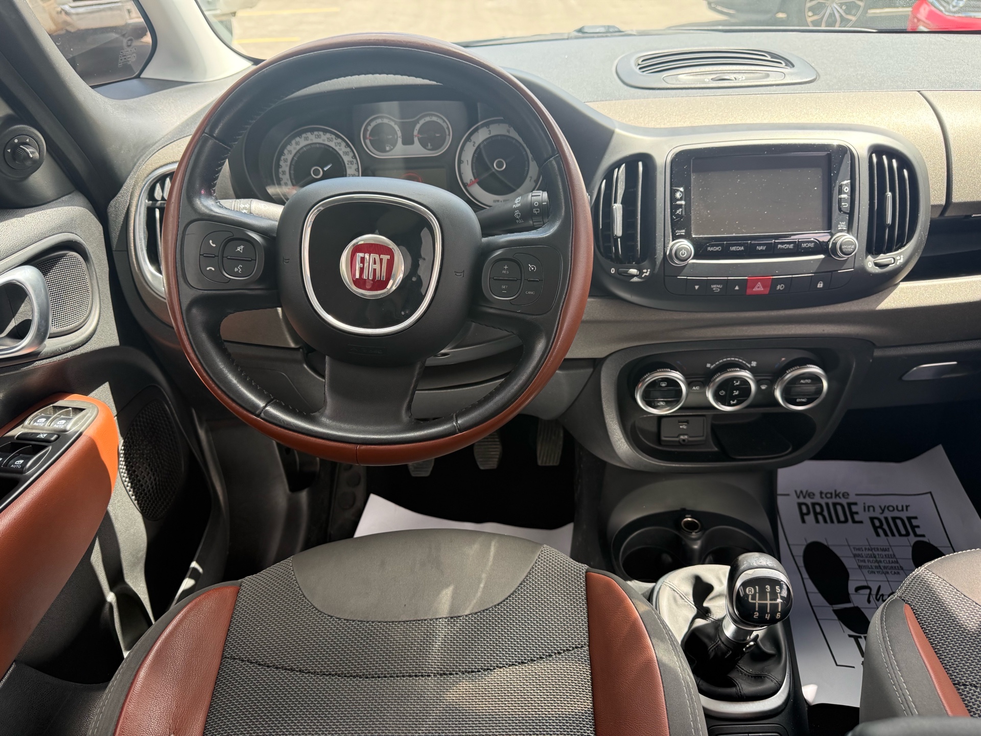 /carage/2015-Fiat-500L-9208503670933736.jpg