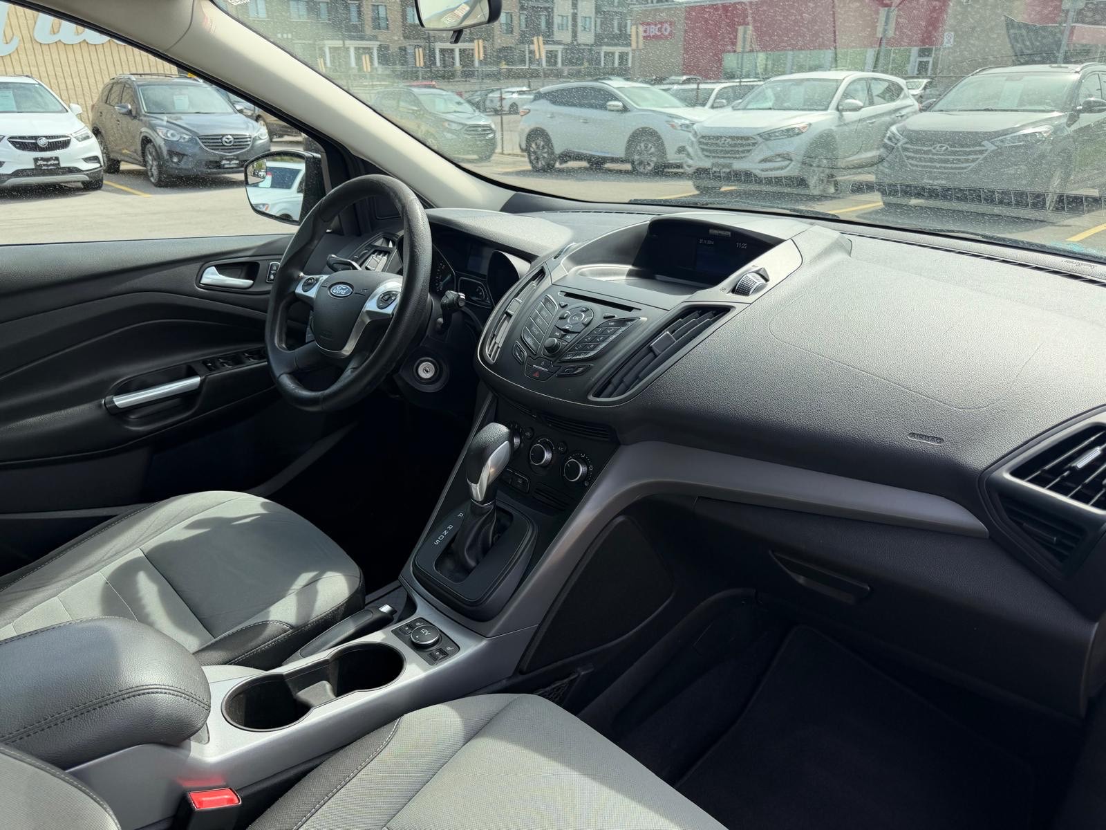 /carage/2015-Ford-Escape-19016381547894734.jpg