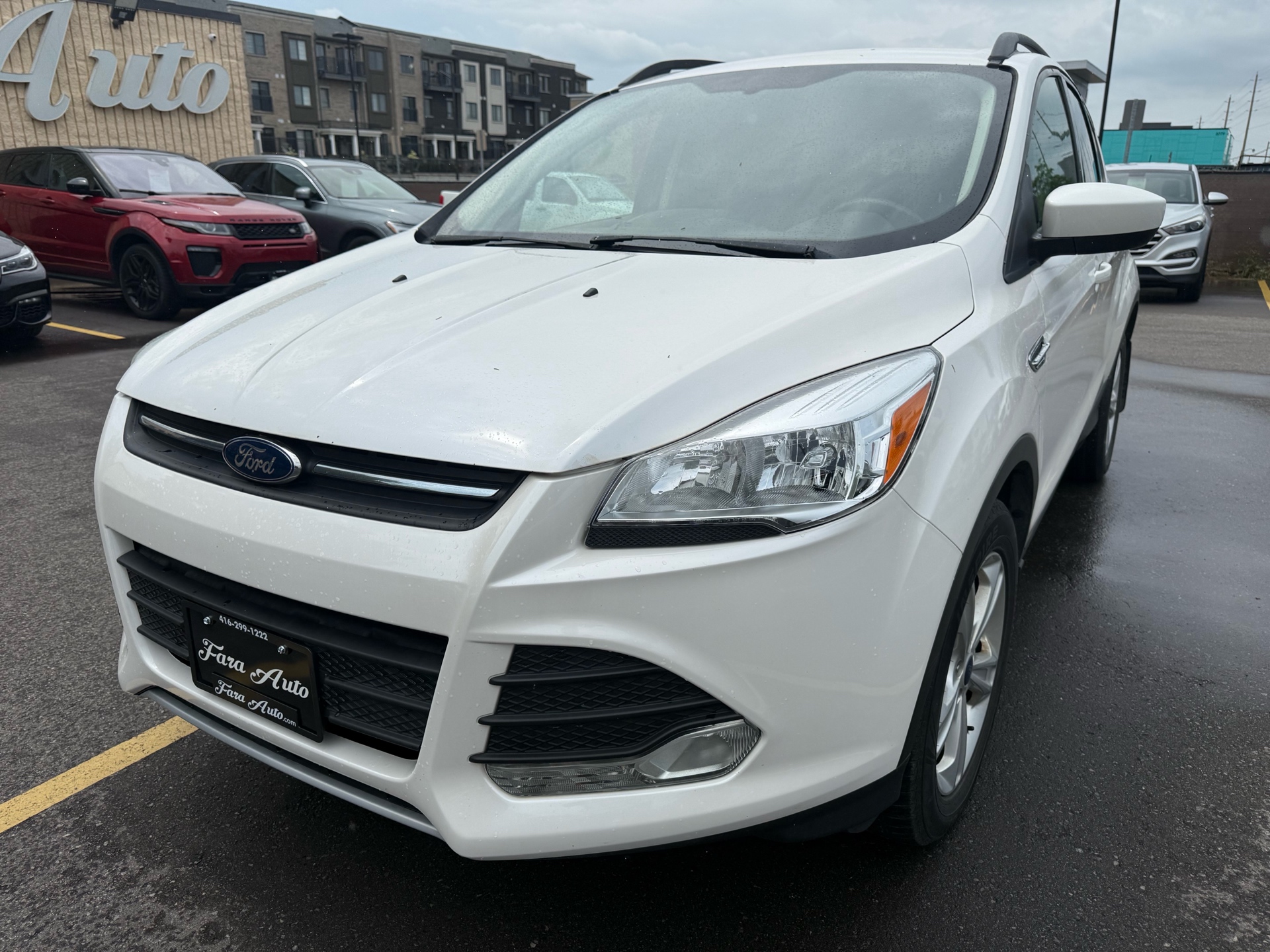 /carage/2015-Ford-Escape-6432663931401685.jpg