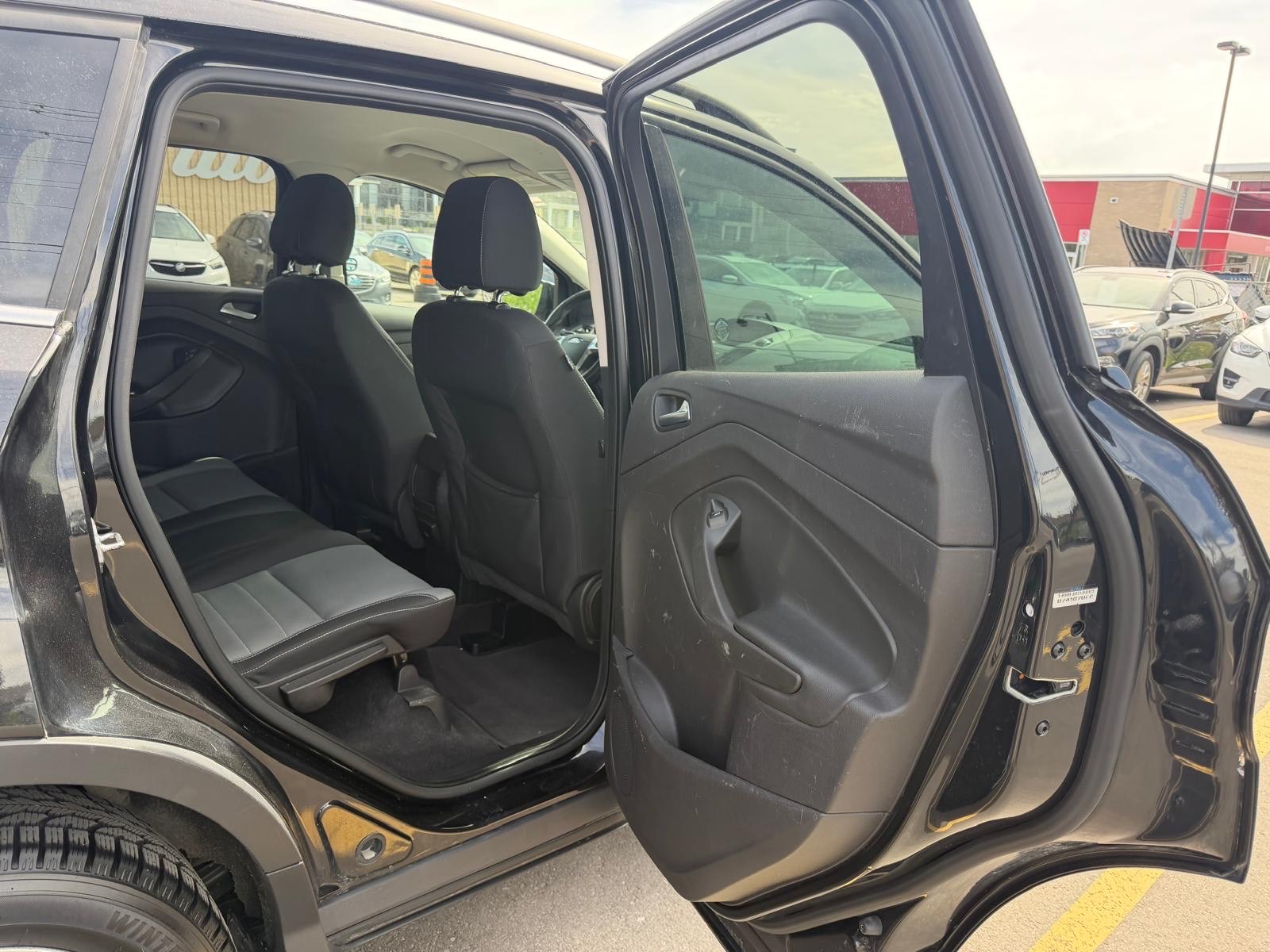 /carage/2015-Ford-Escape-6637058856129734.jpg