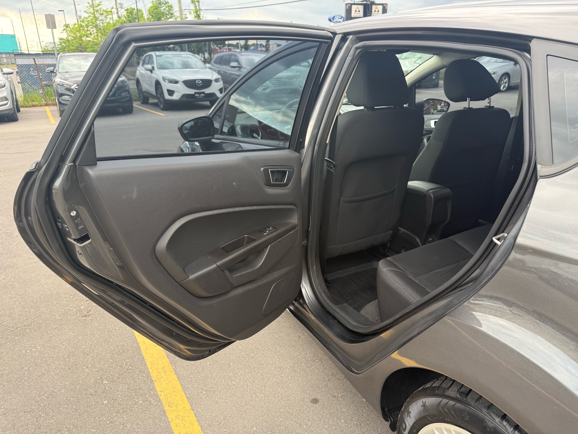 /carage/2015-Ford-Fiesta-3519492297225837.jpg
