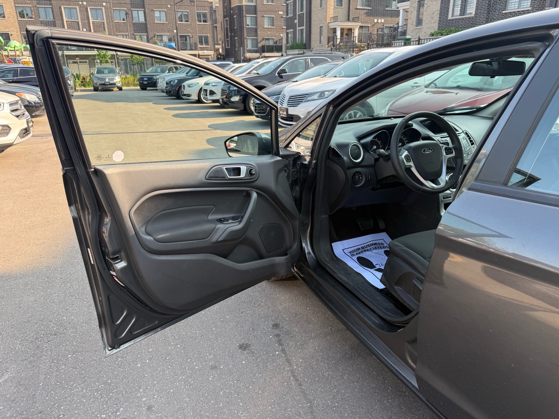 /carage/2015-Ford-Fiesta-8996355312841151.jpg