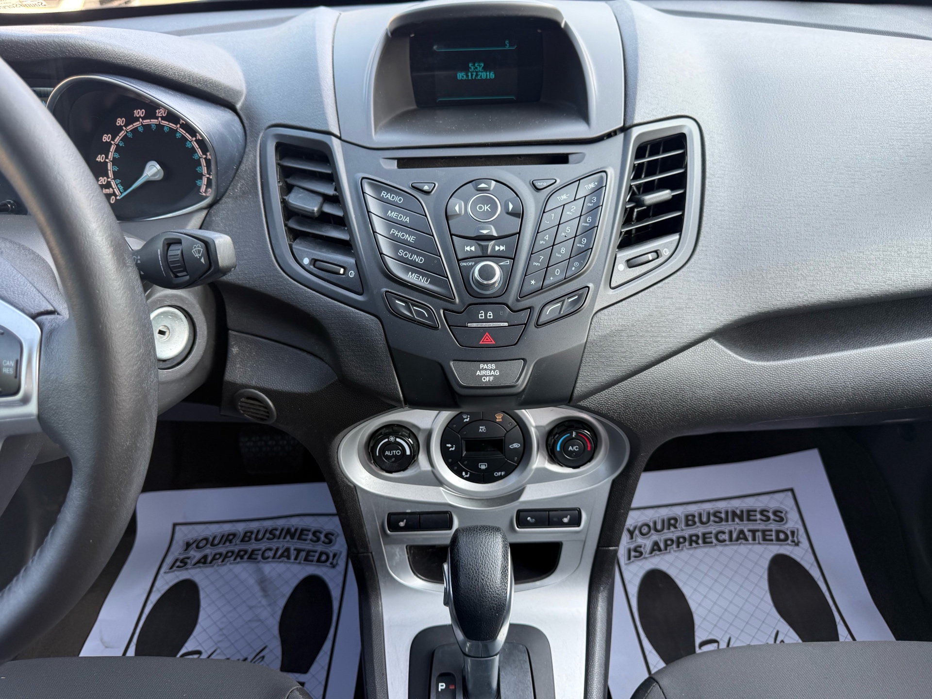 /carage/2015-Ford-Fiesta-90450520255197.jpg