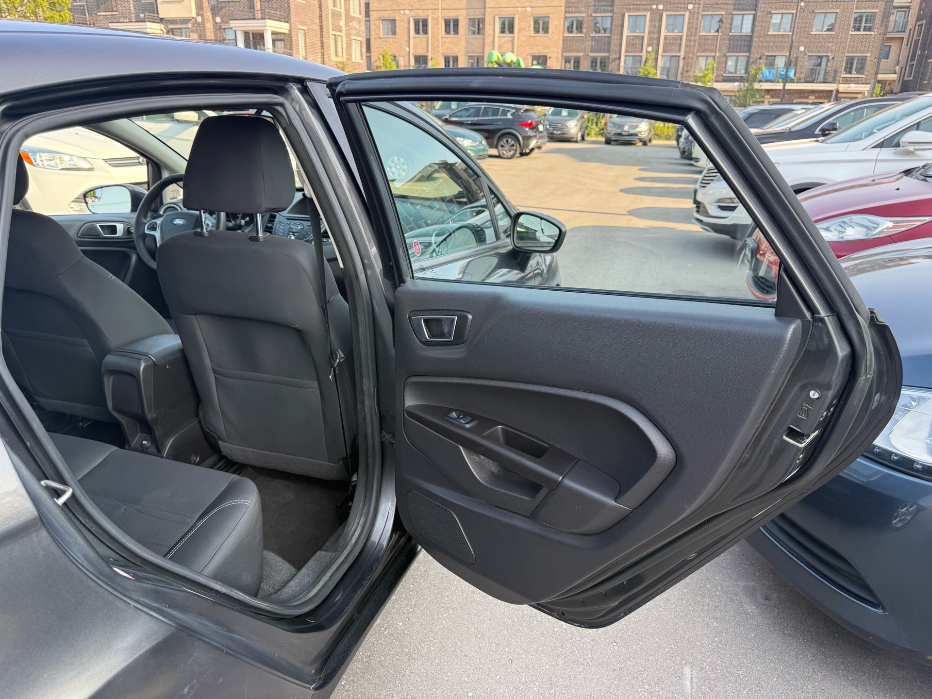 /carage/2015-Ford-Fiesta-9412407573289274.jpg
