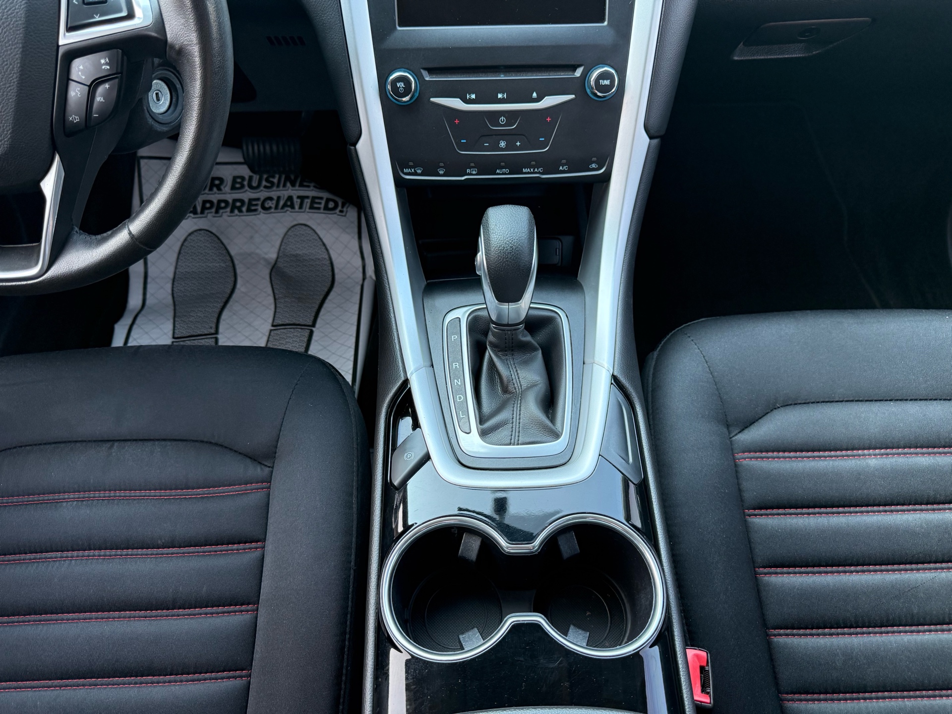 /carage/2015-Ford-Fusion-4854017085396669.jpg