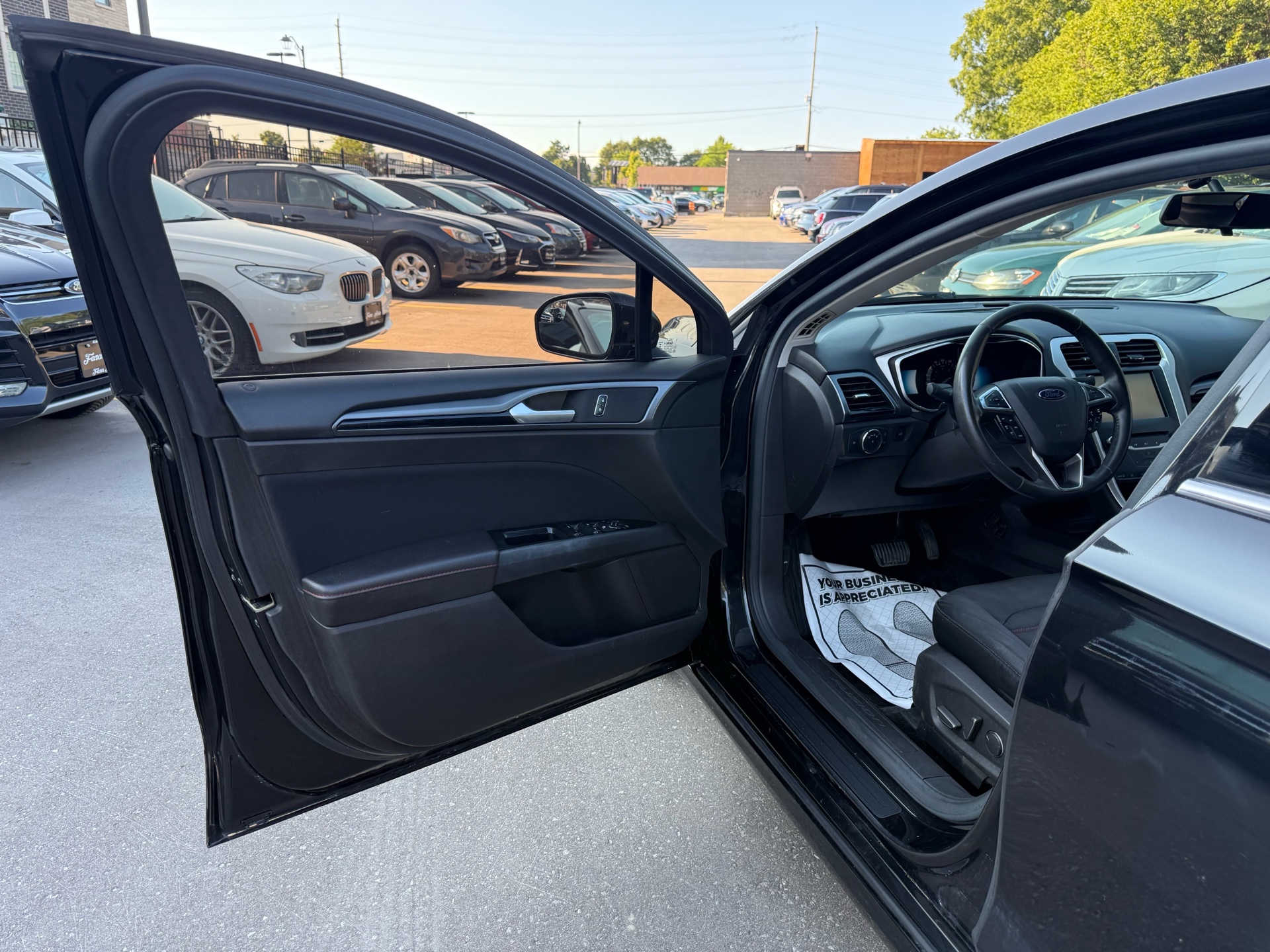 /carage/2015-Ford-Fusion-5071930794932007.jpg