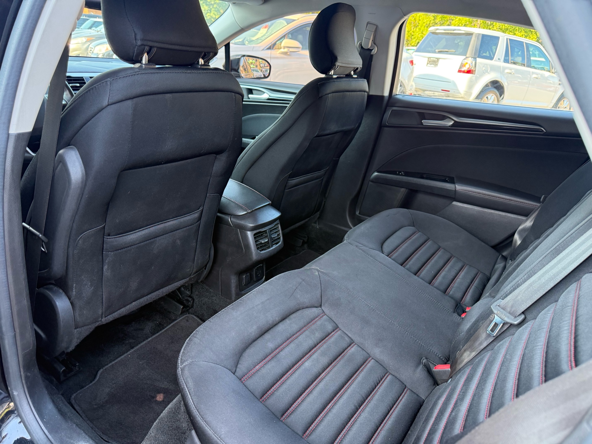 /carage/2015-Ford-Fusion-6250935687520223.jpg