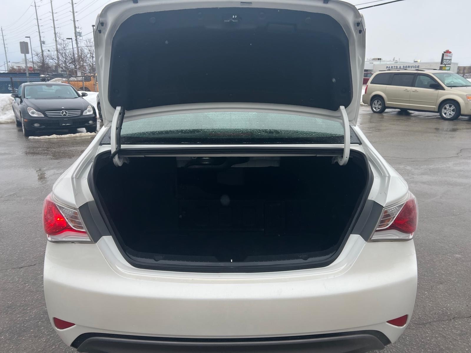 /carage/2015-Hyundai-SonataHybrid-11100010780045944.jpg