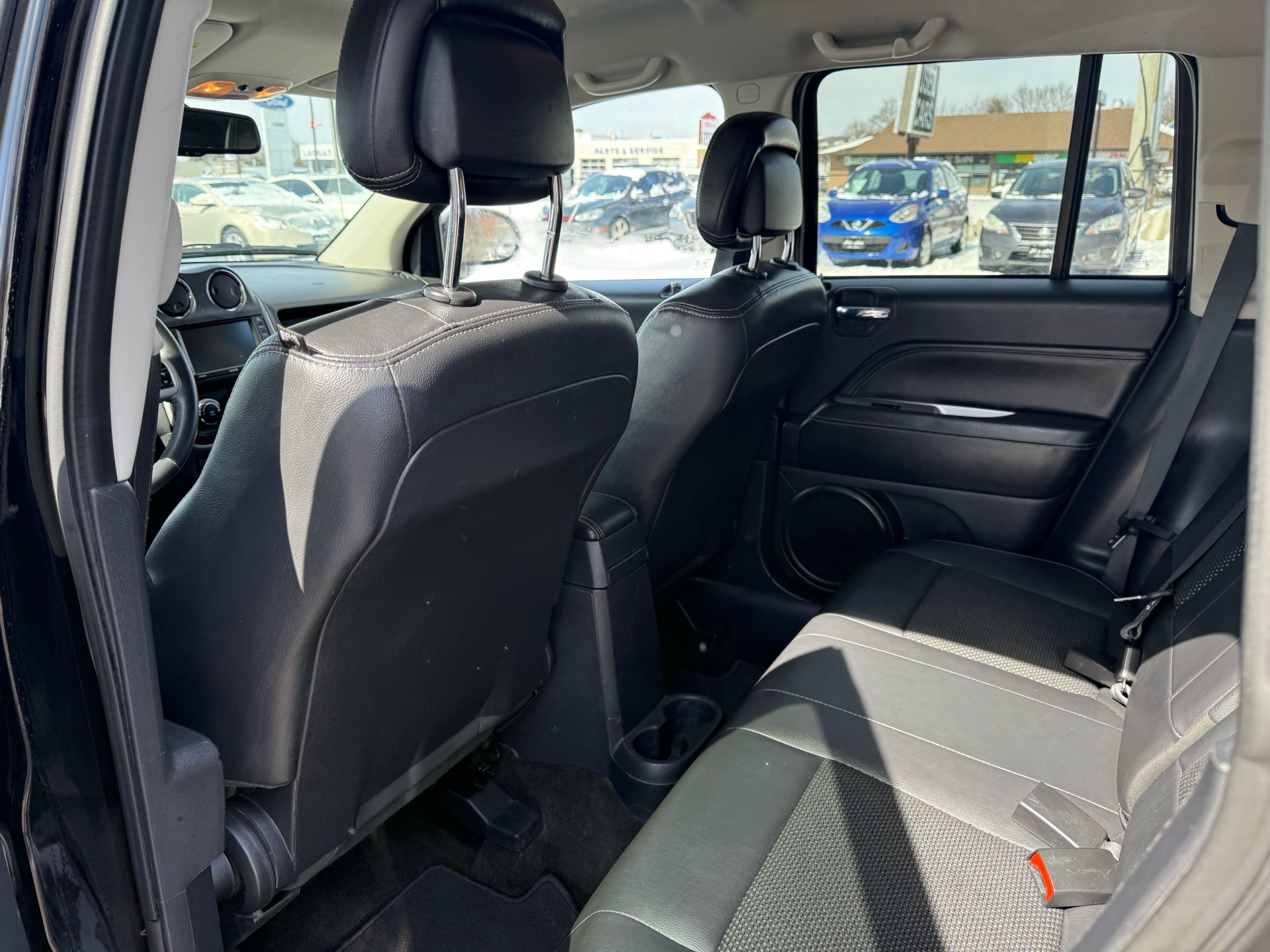 /carage/2015-Jeep-Compass-7082253553361637.jpg