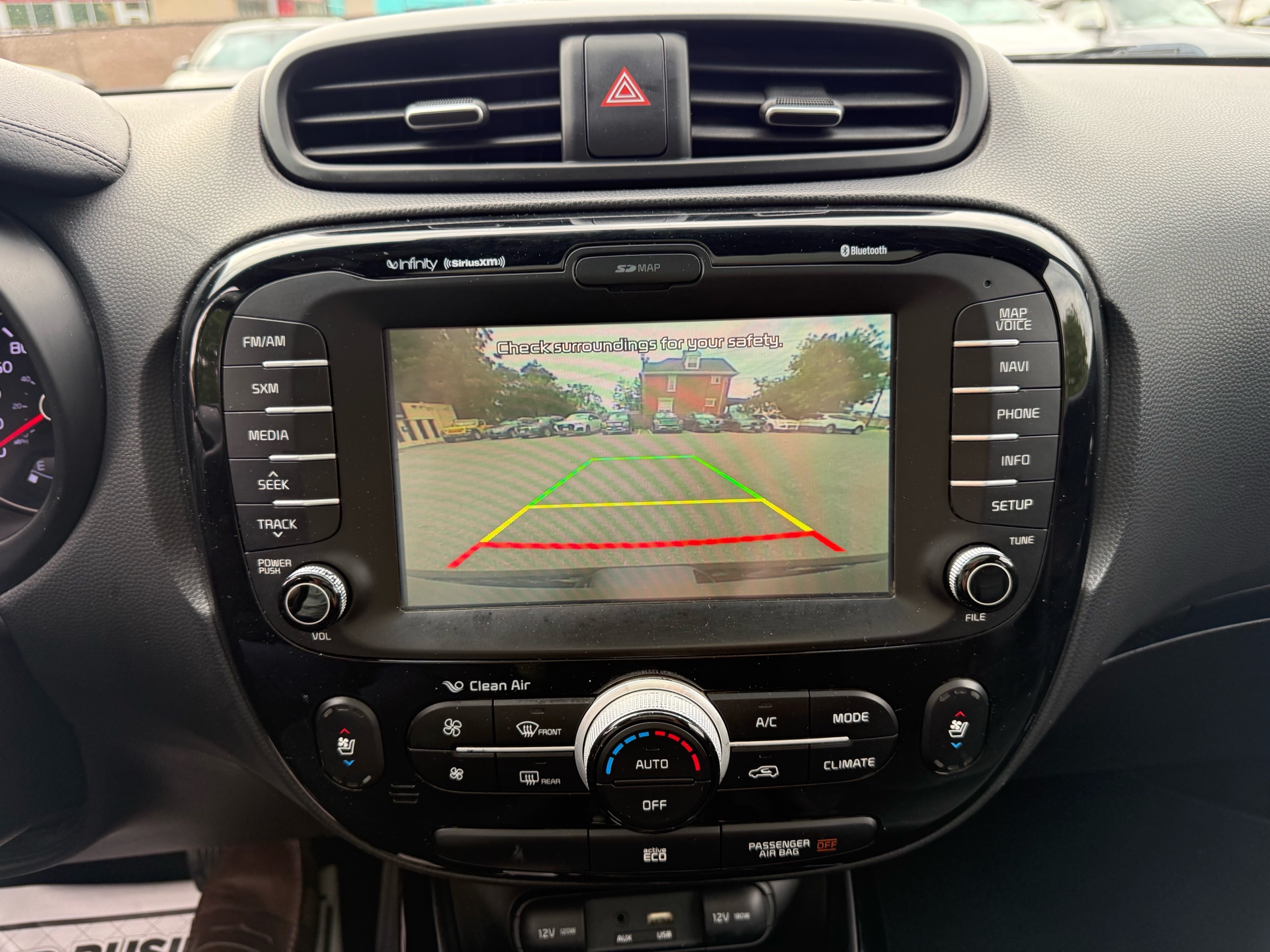 /carage/2015-Kia-Soul-14183458956882333.jpg