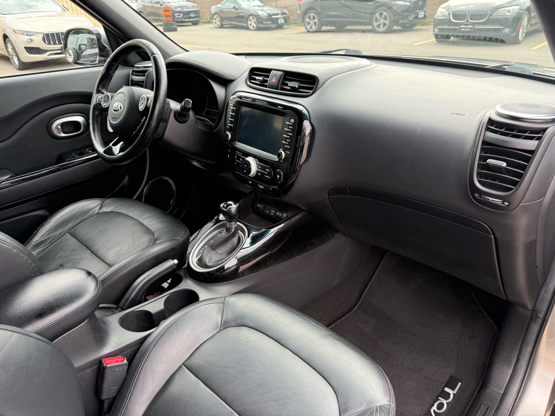/carage/2015-Kia-Soul-2638449738476254.jpg