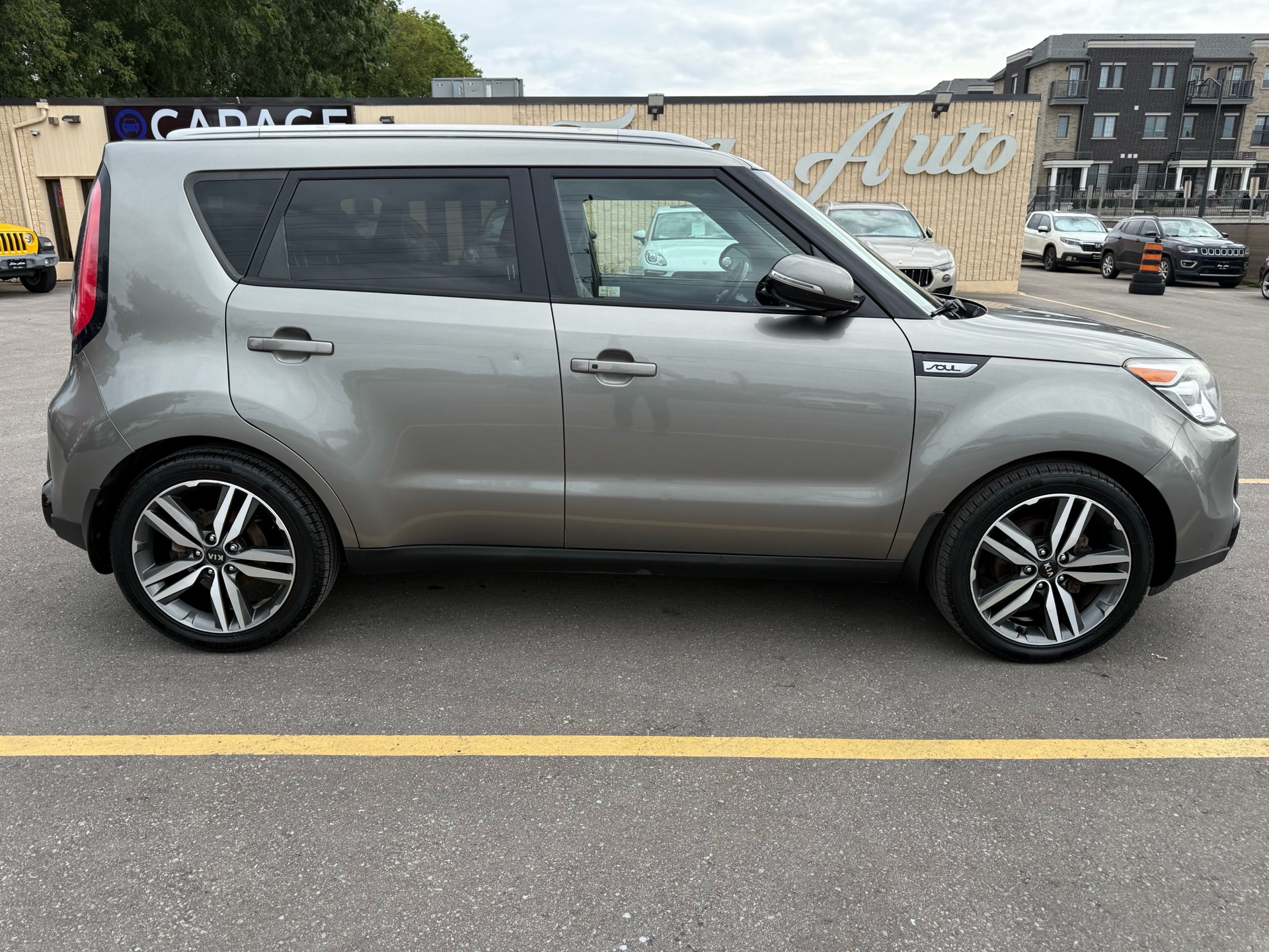 /carage/2015-Kia-Soul-7940156205094371.jpg