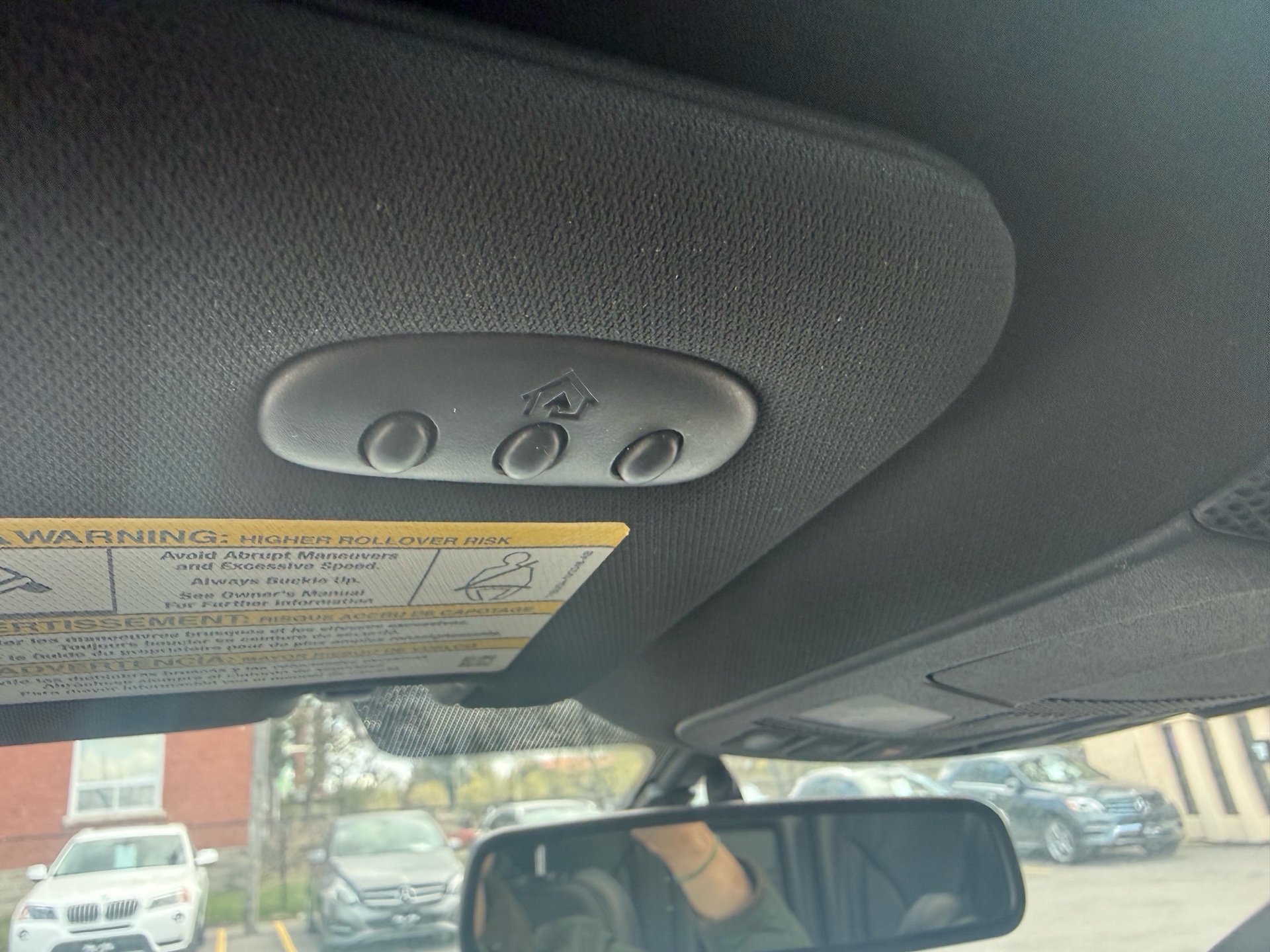 /carage/2015-Lincoln-MKC-1514539328944542.jpg