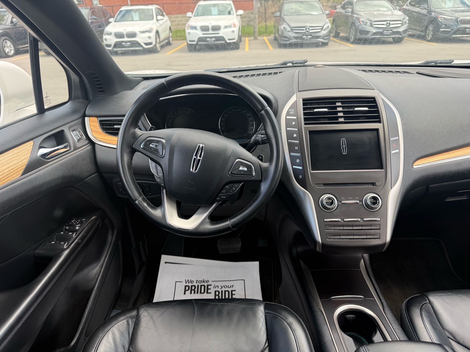/carage/2015-Lincoln-MKC-24722952307867851.jpg