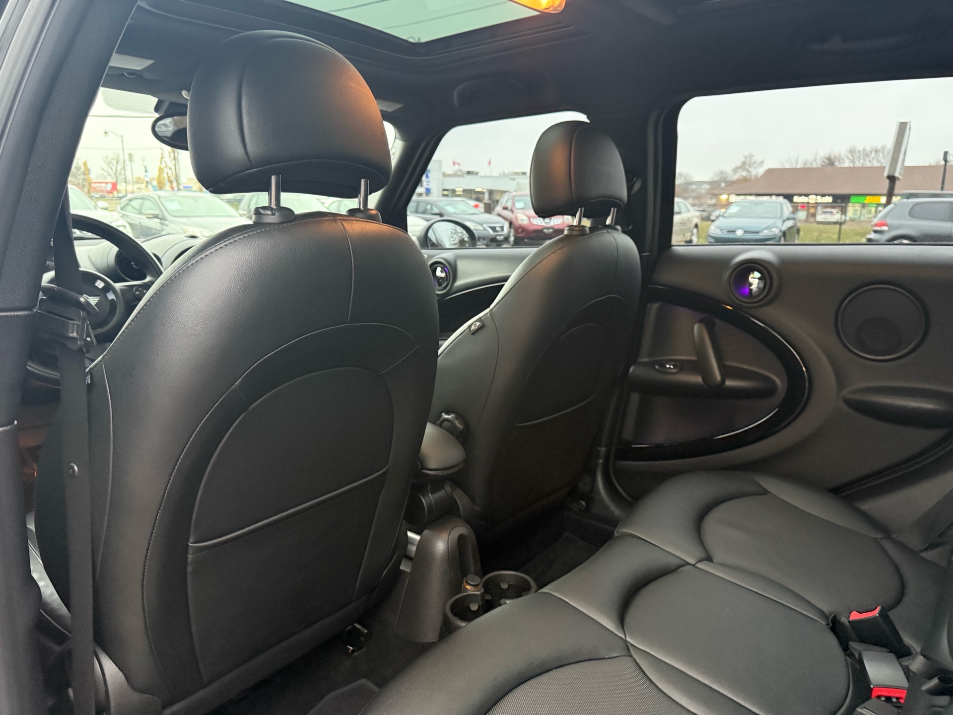 /carage/2015-MINI-CooperCountryman-3983468002938373.jpg