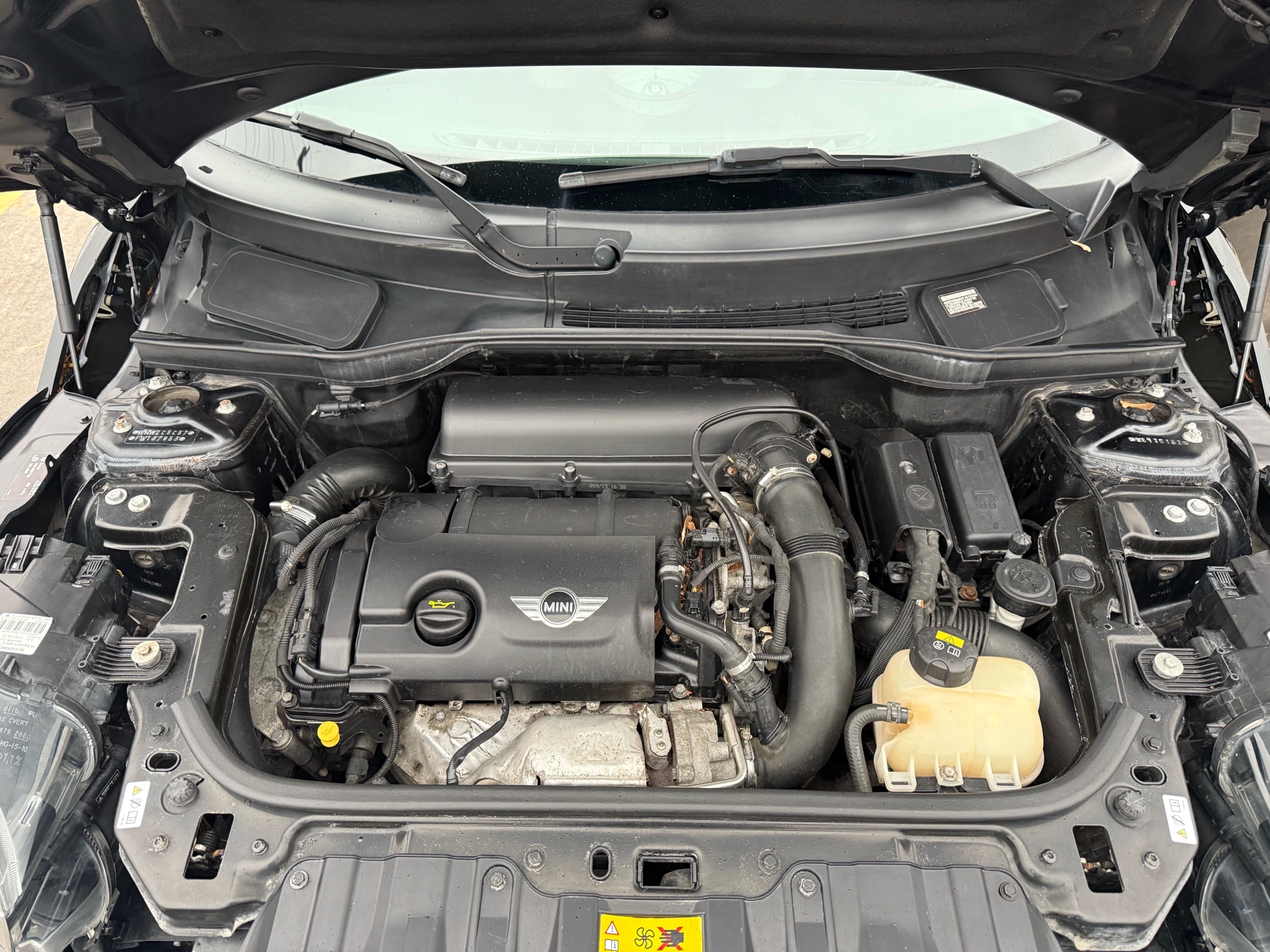 /carage/2015-MINI-CooperCountryman-5696691554032041.jpg